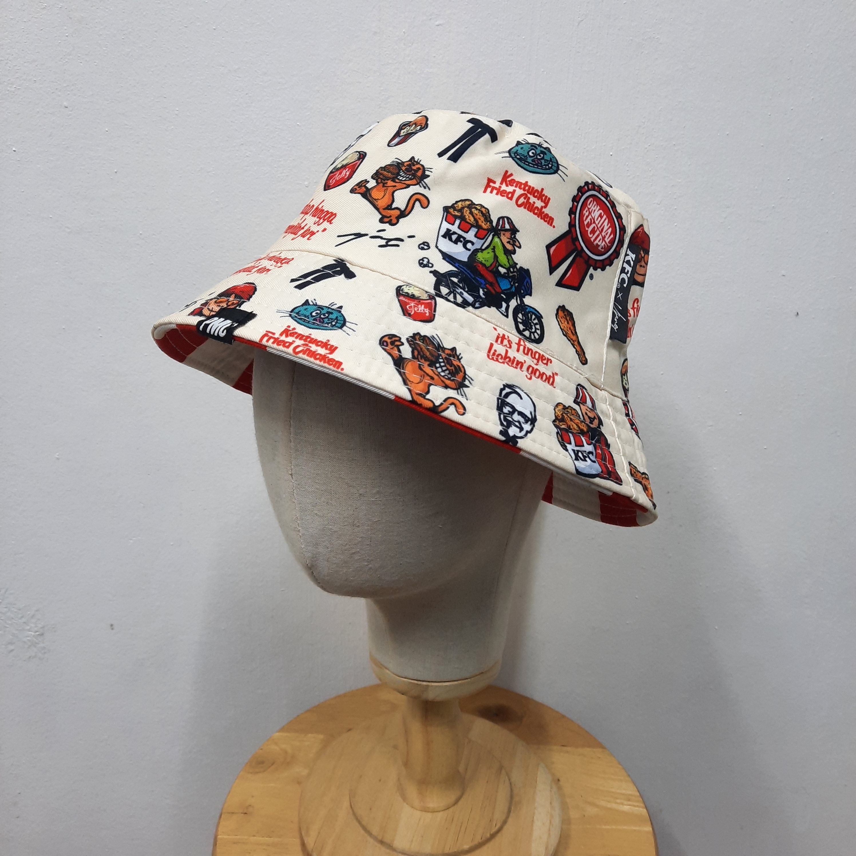 Cartoon Network 🔥Pmc x kfc x ujang legendary cartoonist 2 away hat Size ONE SIZE - 4 Thumbnail