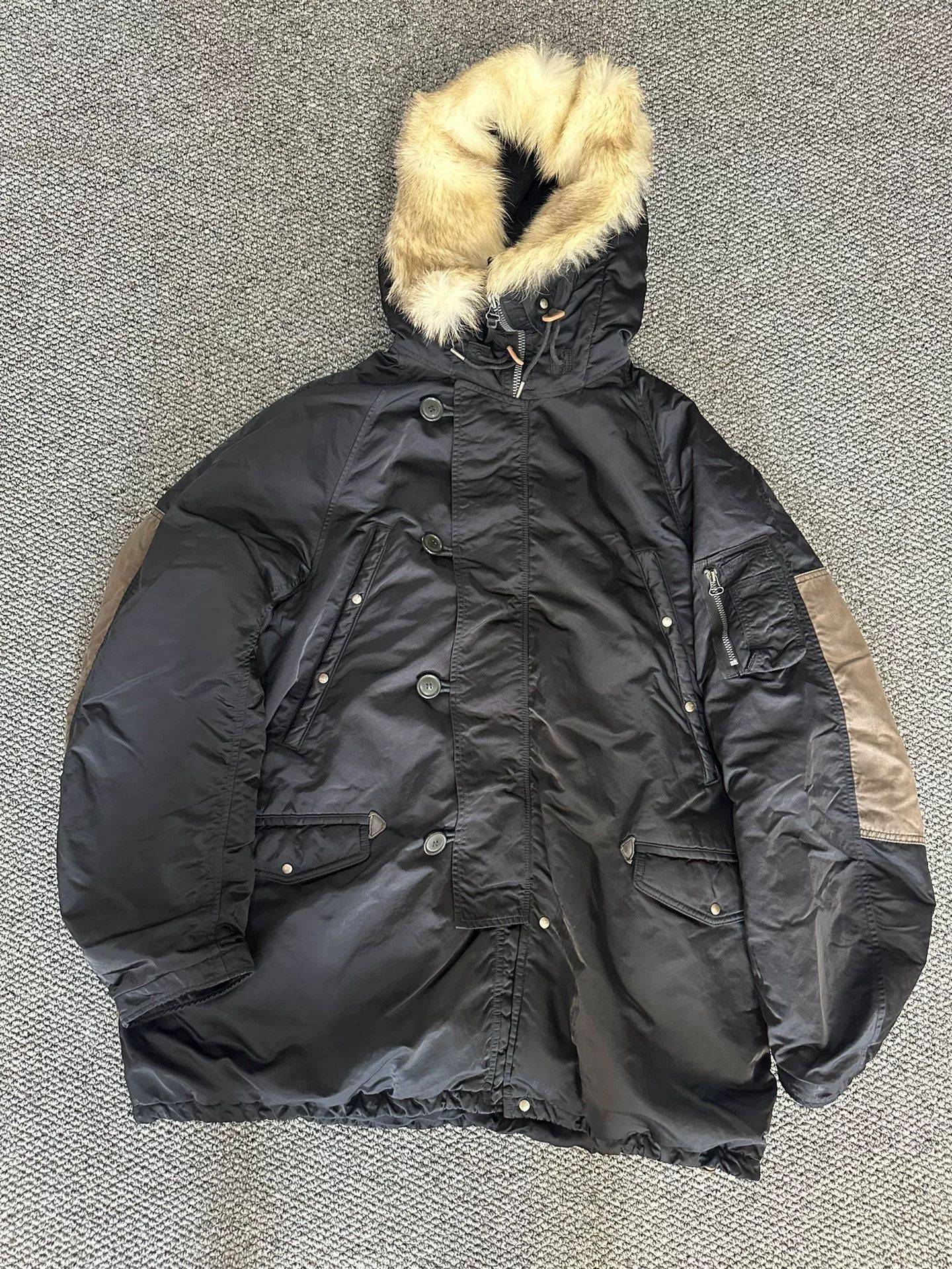 Visvim visvim black nylon jacket with fur hood Size US L / EU 52-54 / 3 - 1 Thumbnail