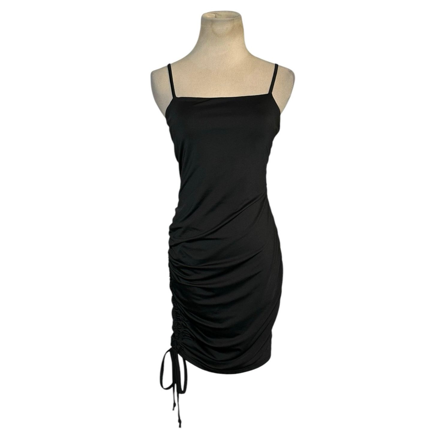 Forever 21 Forever 21 black ruched bodycon mini dress size Small Size S / US 4 / IT 40 - 1 Thumbnail