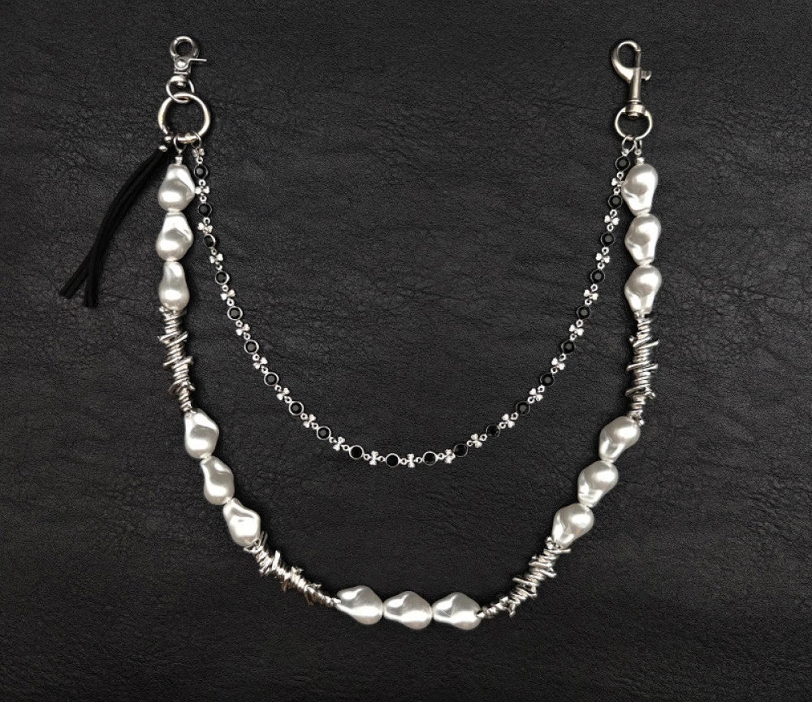 Other Elegant Pearl and Silver Layered Wallet Chain Size ONE SIZE - 1 Thumbnail