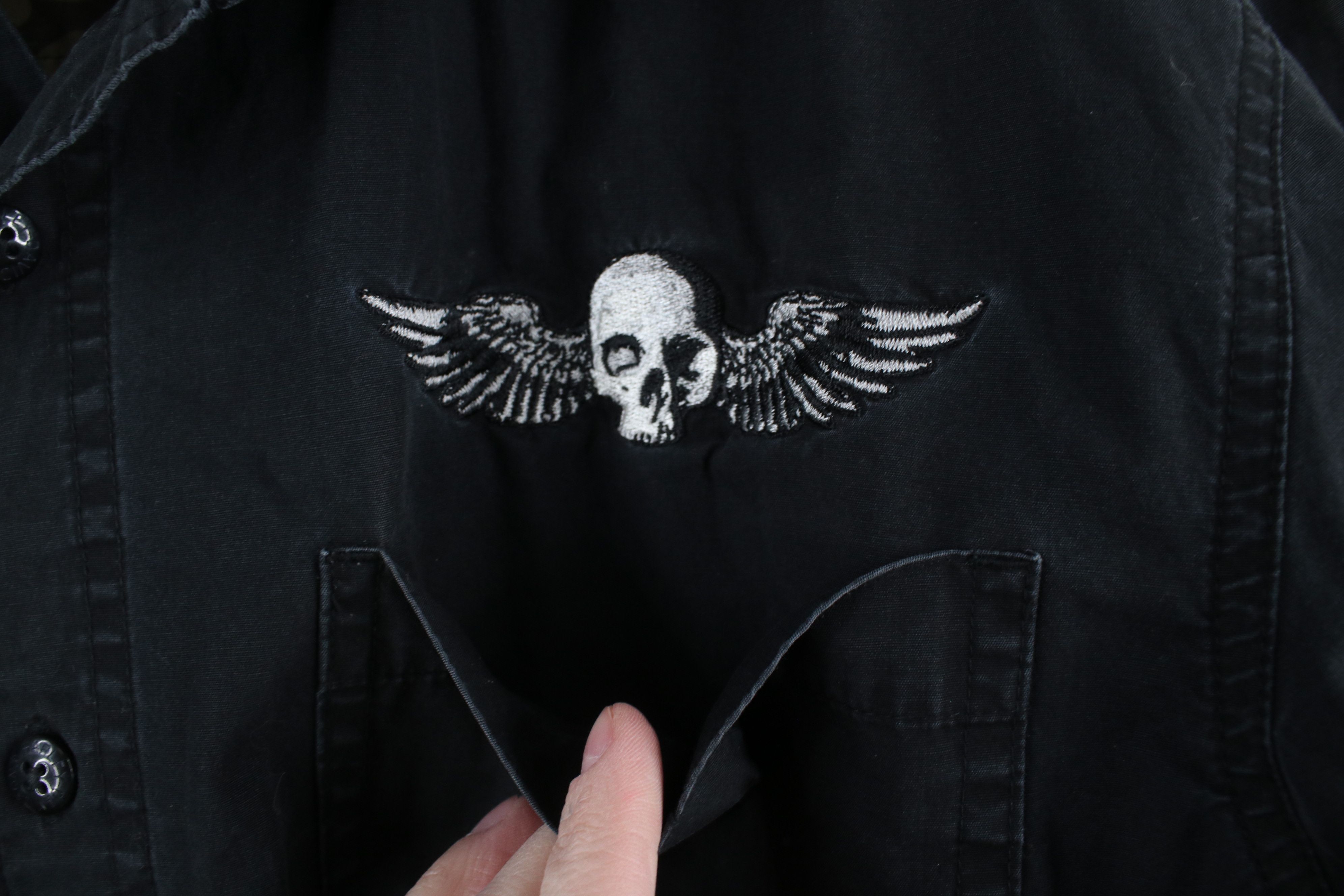 Harley Davidson × Vintage Vintage Harley Davidson Spell Out Tribal Skull Button Shirt Size US M / EU 48-50 / 2 - 5 Thumbnail