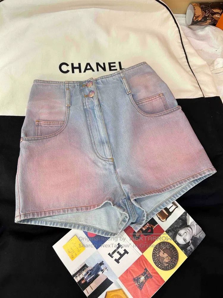 Chanel Chanel 24c blush denim shorts Size 24" / US 00 / IT 34 - 9 Thumbnail