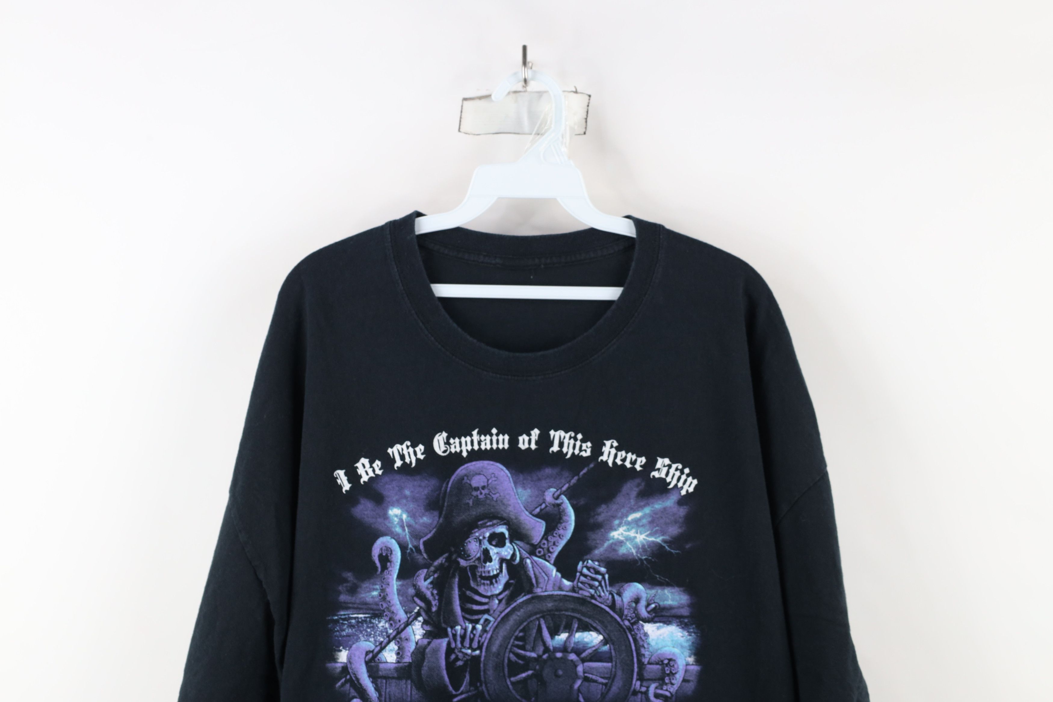 Vintage Vintage Y2K Streetwear Skeleton Pirate Ship T-Shirt Black Size US XXL / EU 58 / 5 - 2 Thumbnail