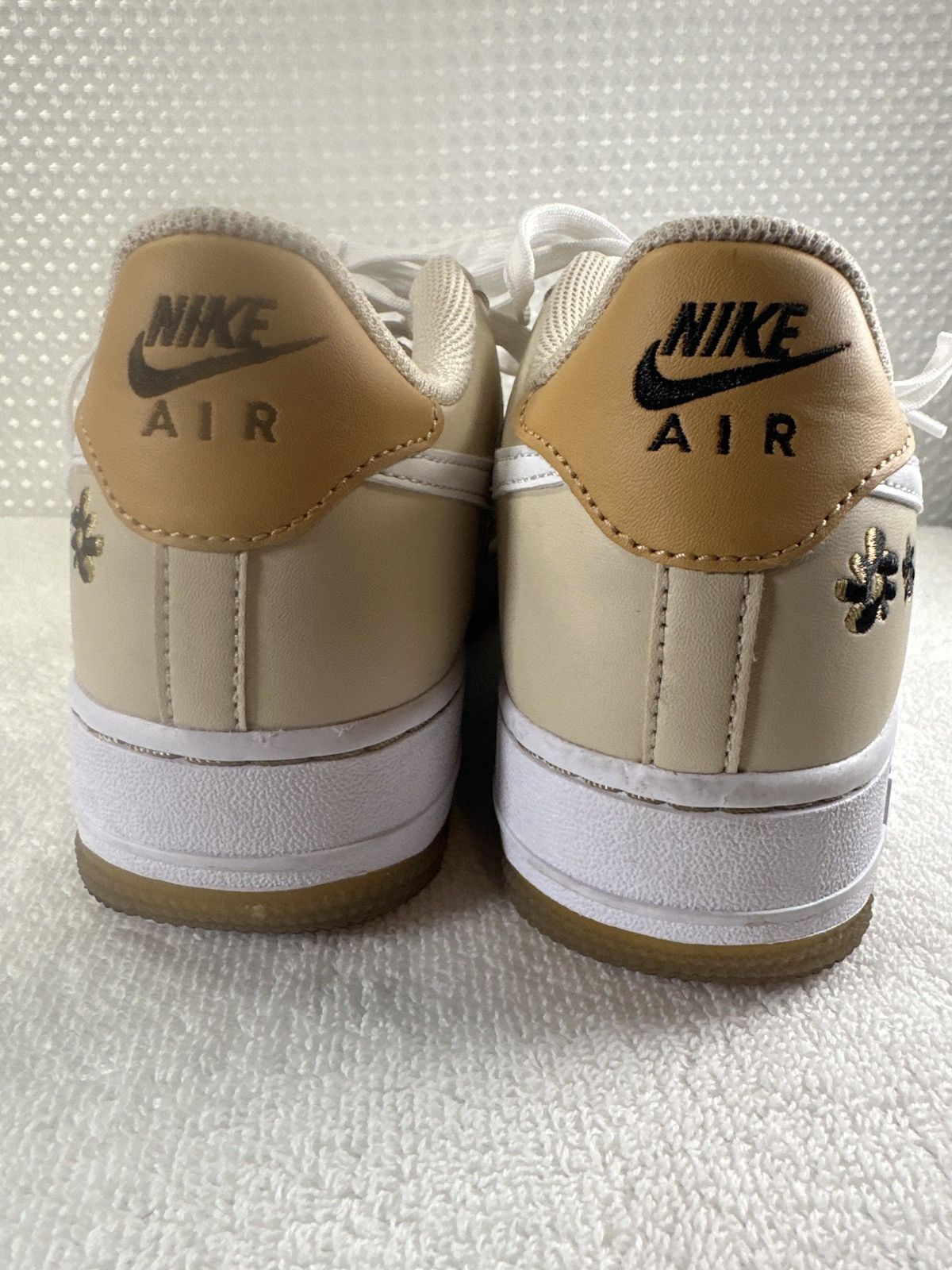 Nike Nike Air Force 1 Low Sanddrift (Women's) Shoes Size US 7.5 / IT 37.5 - 5 Thumbnail