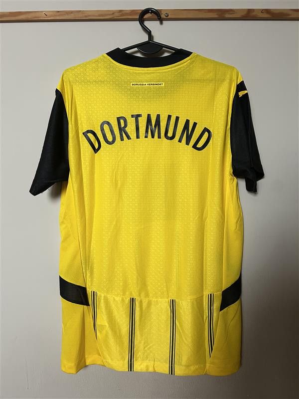 Puma NEW with tags BORUSSIA DORTMUND 2024- 2025 - Puma - L Size US L / EU 52-54 / 3 - 2 Thumbnail