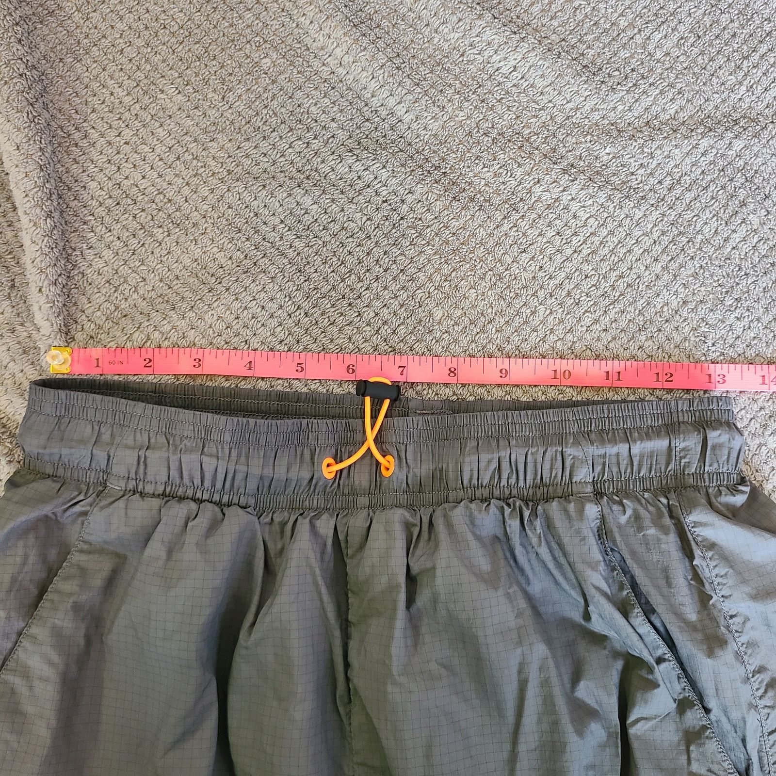 Adidas Adidas AG Women's Medium Gray Running Shorts 26"W 4"L Size 26" / US 2 / IT 38 - 3 Thumbnail