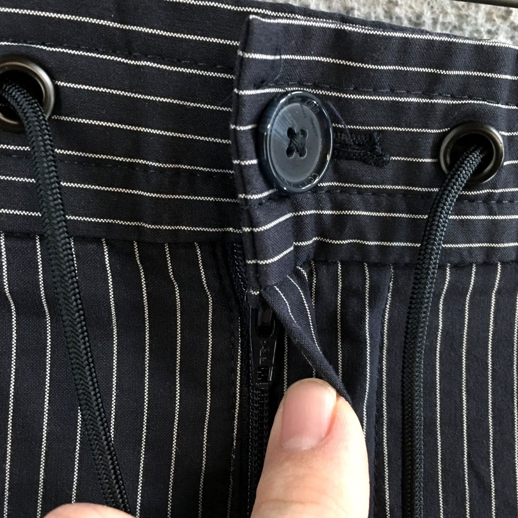 Calvin Klein Calvin Klein Pants XL Black Pinstripe Slim Fit Drawstring Zip Fly Casual Womens Size 40" / US 18 - 5 Thumbnail