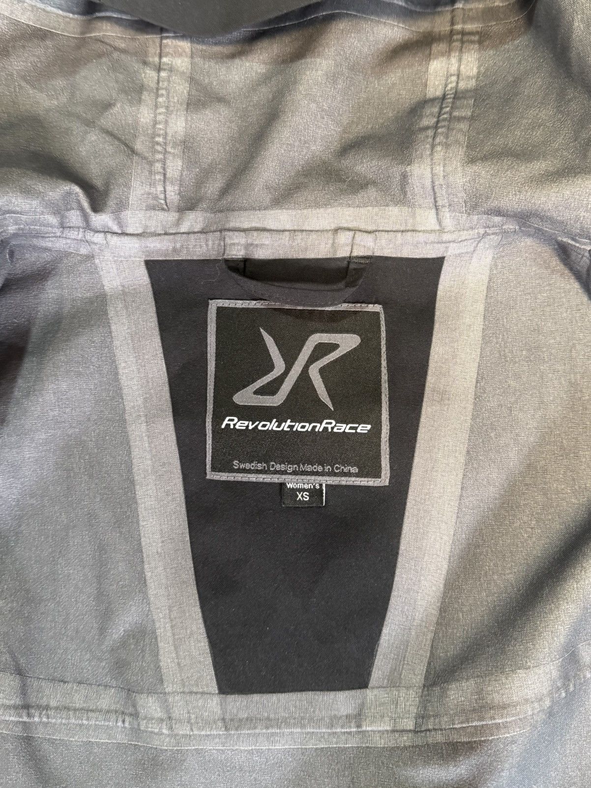 Fjallraven RevolutionRace RVRC Whisper Jacket XS Waterproof Hypershell Size XS / US 0-2 / IT 36-38 - 12 Thumbnail