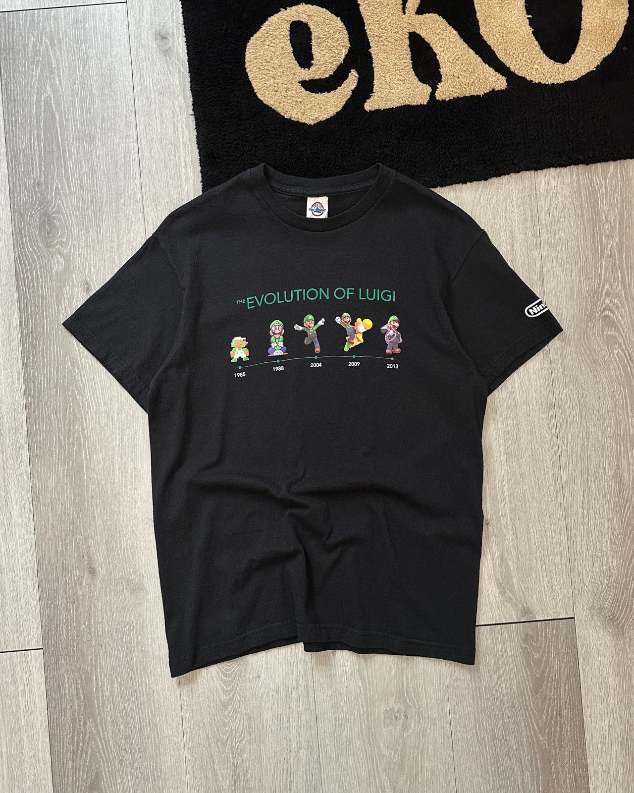 Nintendo Nintendo Evolution of Luigi Black Delta T-Shirt Size Medium Size US M / EU 48-50 / 2 - 1 Thumbnail