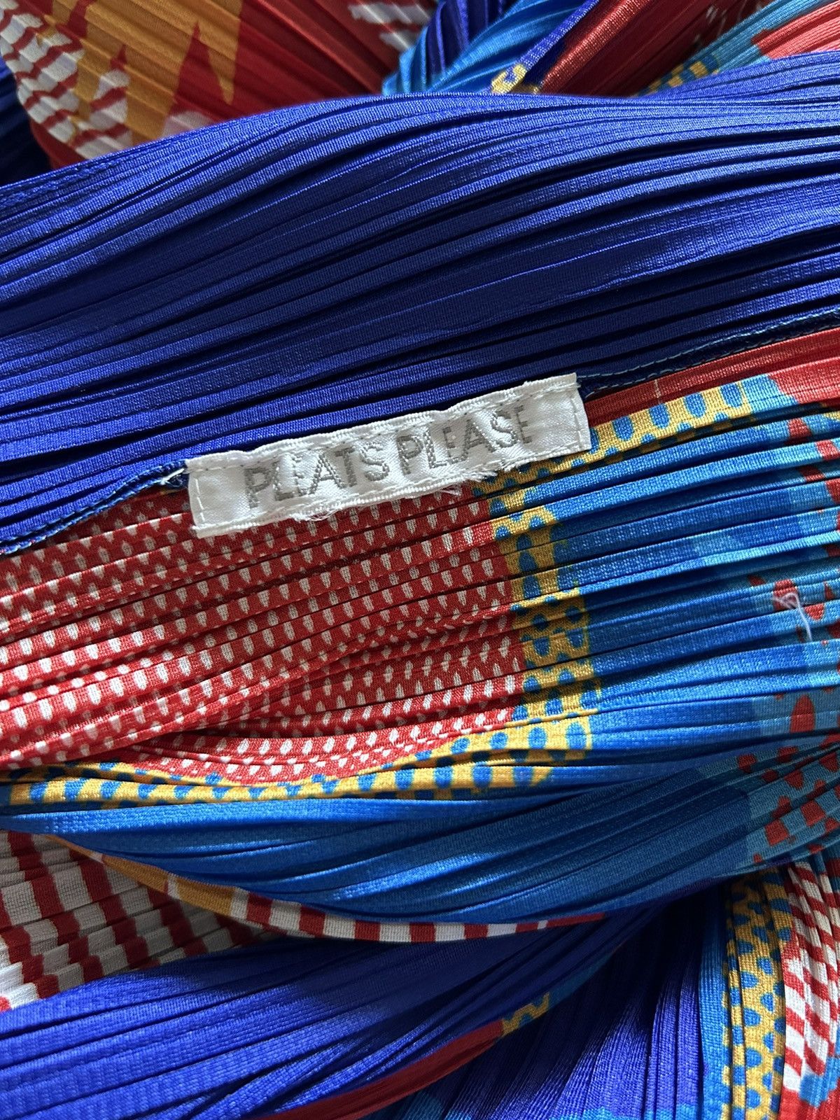 Pleats Please Issey Miyake Poncho Pop Art Issey Miyake Pleats Please Size S / US 4 / IT 40 - 8 Thumbnail
