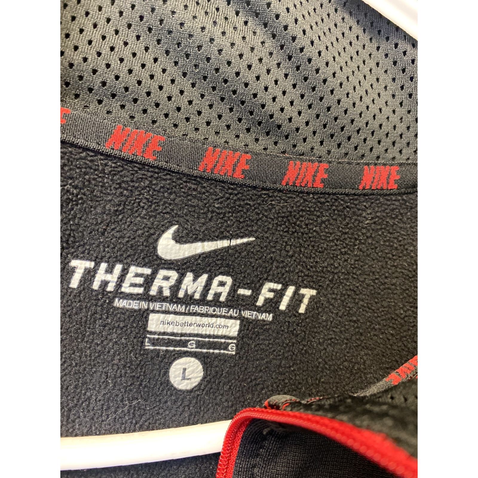 Nike Nike Sweatshirt Men L Black Therma Fit Fleece Red Swoosh SHORT 56-39 Size US L / EU 52-54 / 3 - 4 Thumbnail