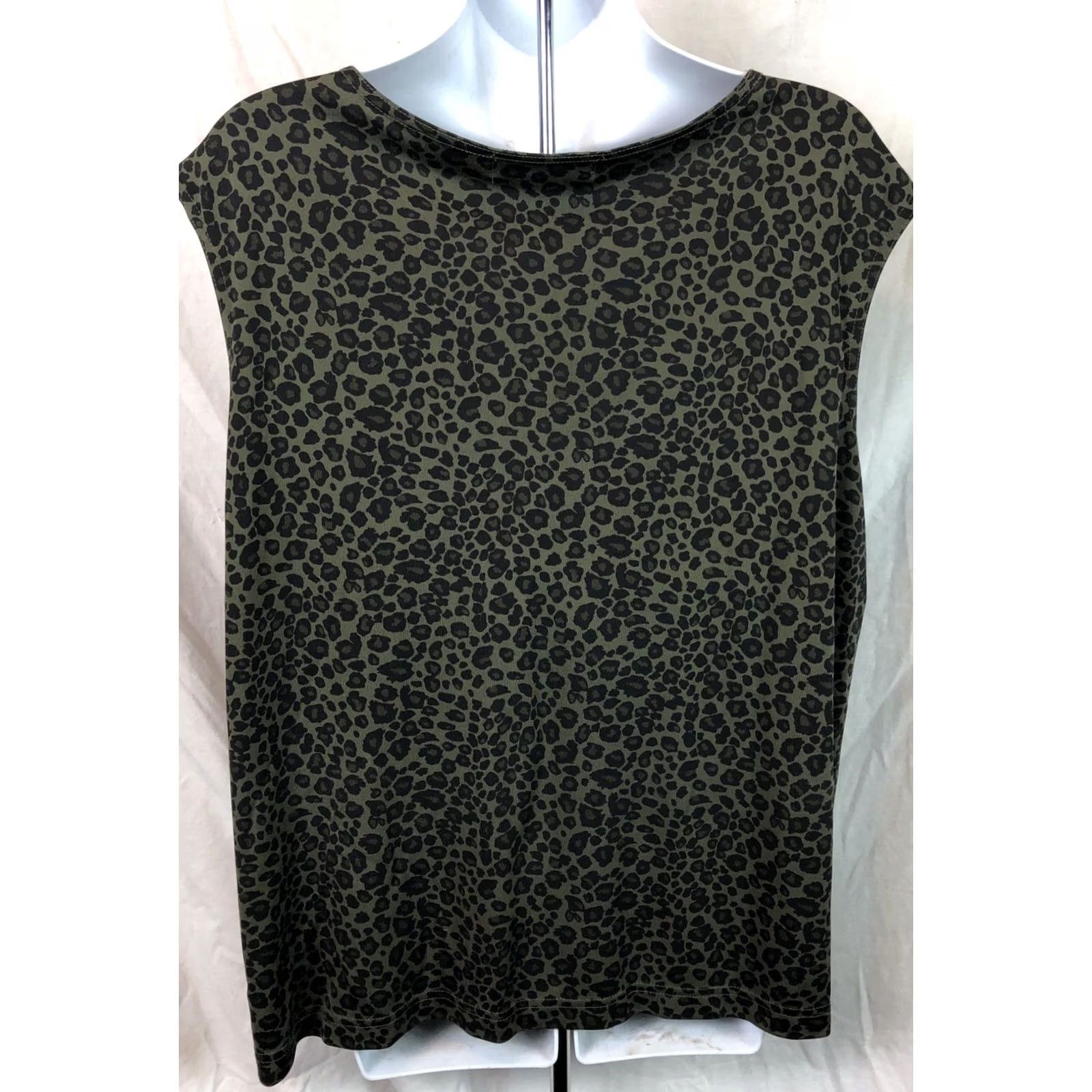 Vintage Vintage Sleeveless Top 1X Green Leopard cheetah Scoopneck Rayon Knit 90s Glam Size XL / US 12-14 / IT 48-50 - 4 Thumbnail