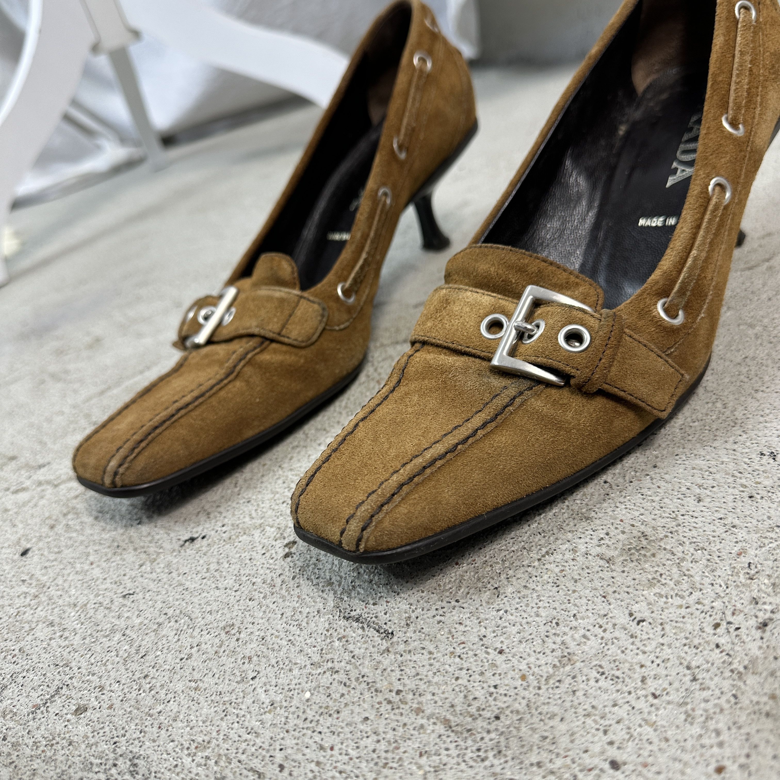 Prada × Vintage Vintage Leather Y2K Avant Garde Archive Prada Kitten Heels Size US 7.5 / IT 37.5 - 6 Thumbnail