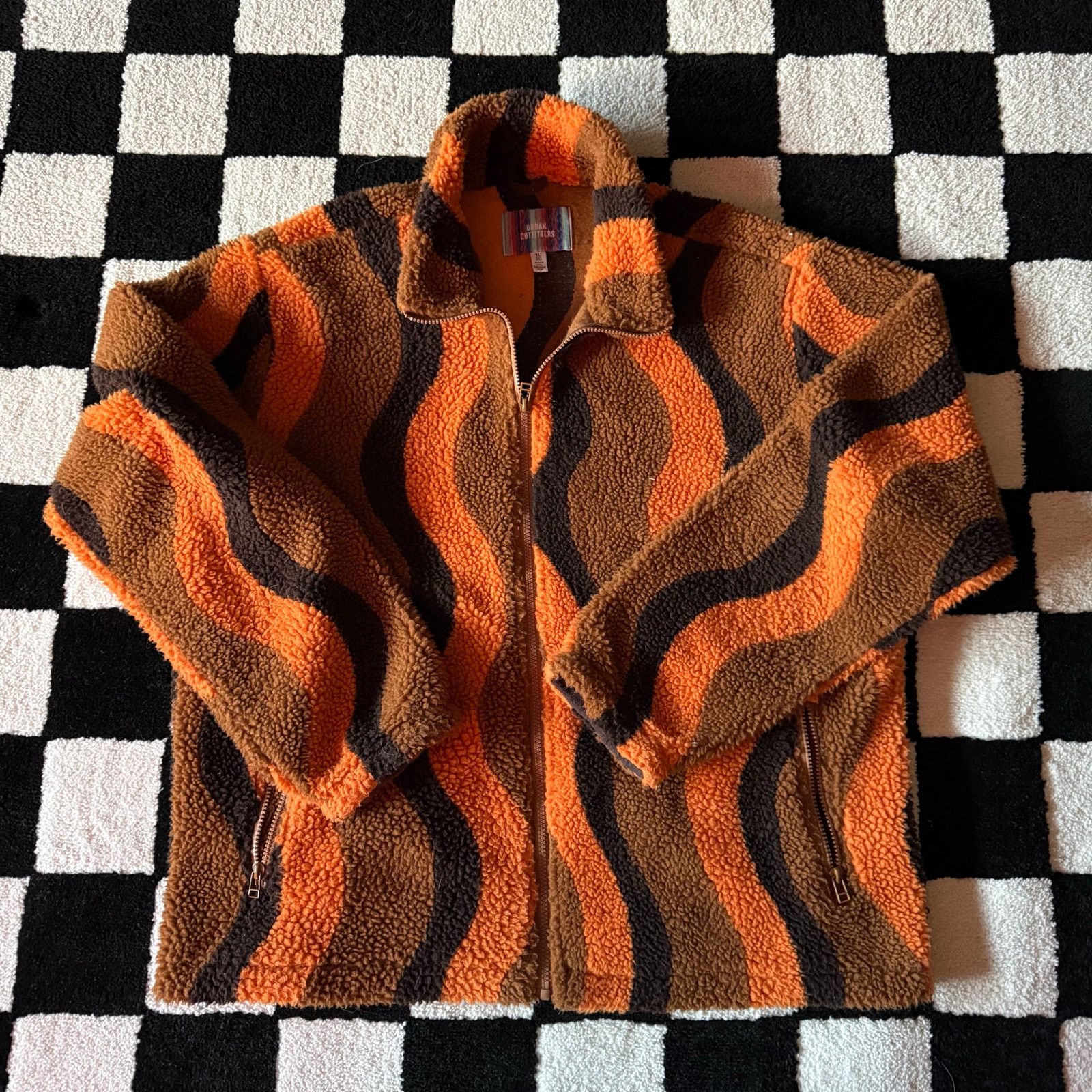 Urban Outfitters Fuzzy orange urban outfitters fleece zip up size extra large Size US XL / EU 56 / 4 - 1 Thumbnail