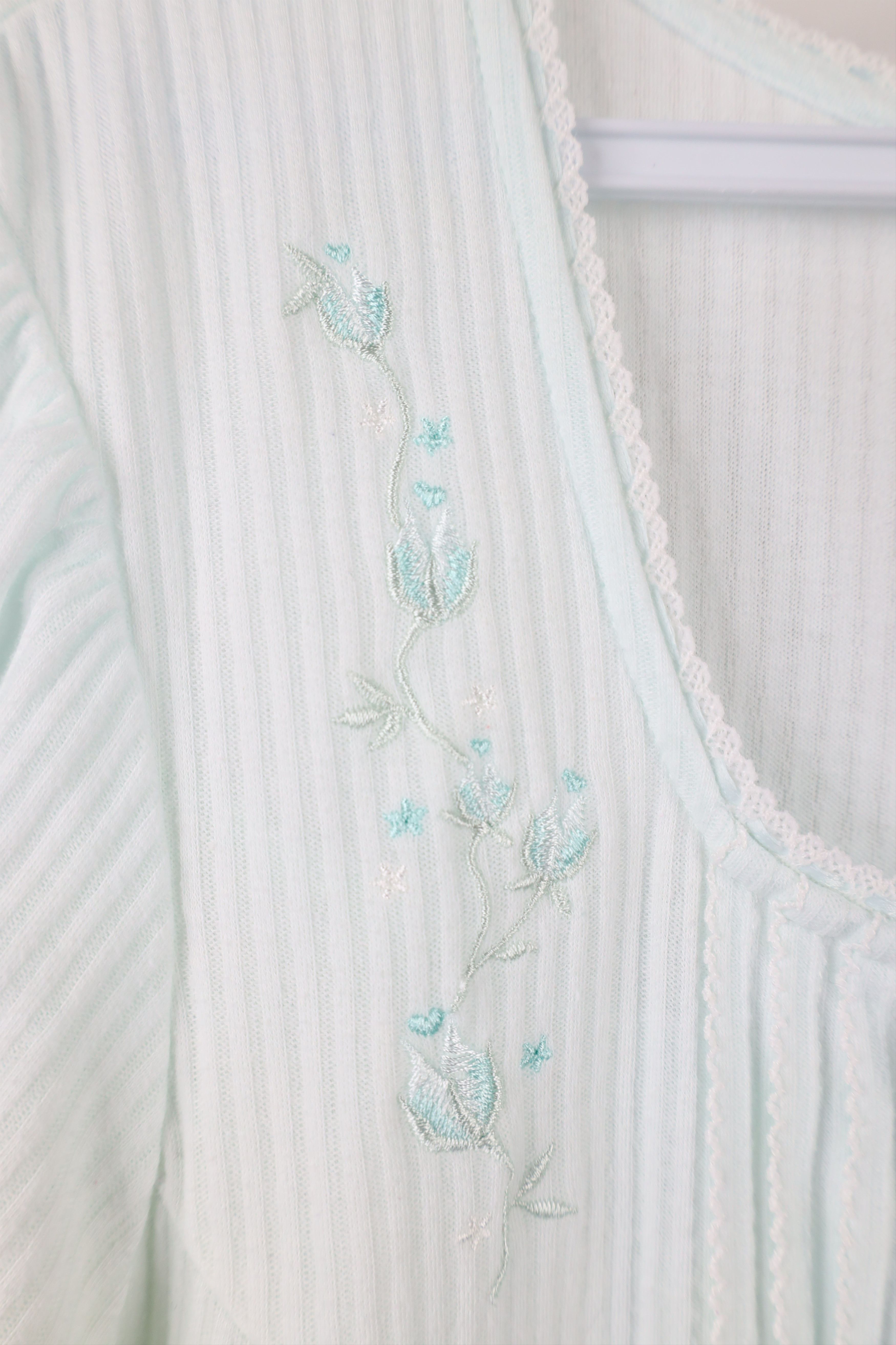 Vintage Vintage 90s Miss Elaine Ruffled Ribbed Knit Night Gown Shirt Size M / US 6-8 / IT 42-44 - 5 Thumbnail