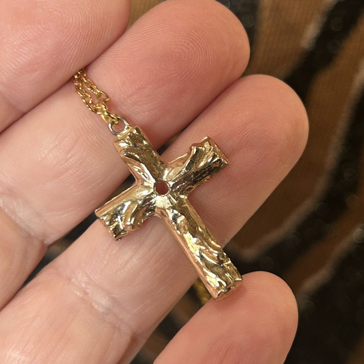 Handmade Vintage gold cross pendant on chain necklace Size ONE SIZE - 1 Thumbnail