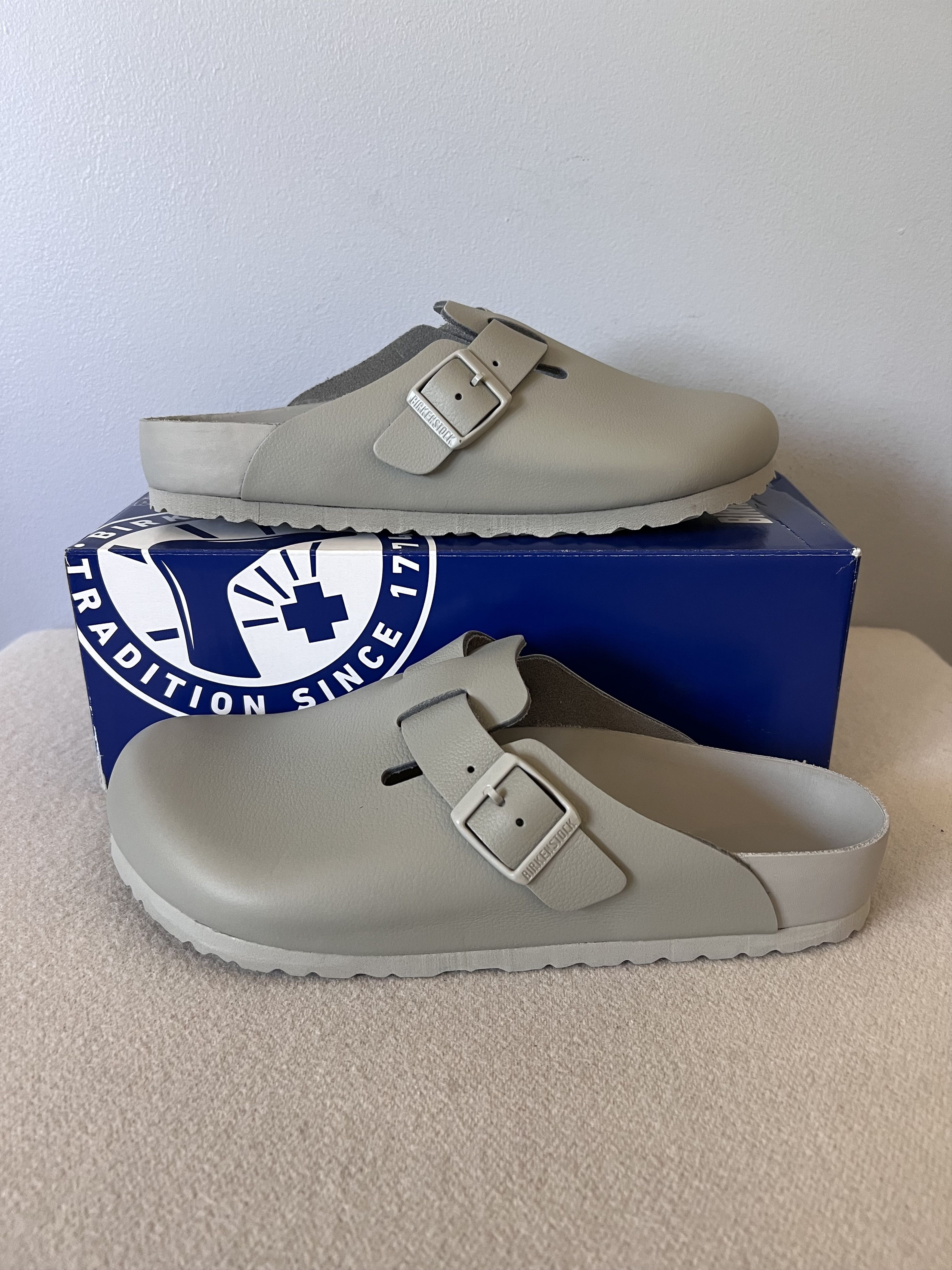 Birkenstock Birkenstock Boston Exquisite in Mineral Grey Leather Size US 8 / EU 41 - 2 Thumbnail