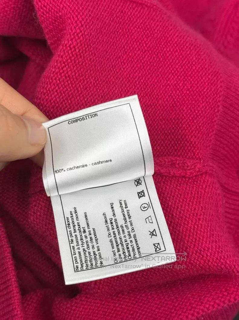 Chanel Chanel Rose-red multi-element button cashmere cardigan coa Size XS / US 0-2 / IT 36-38 - 6 Thumbnail