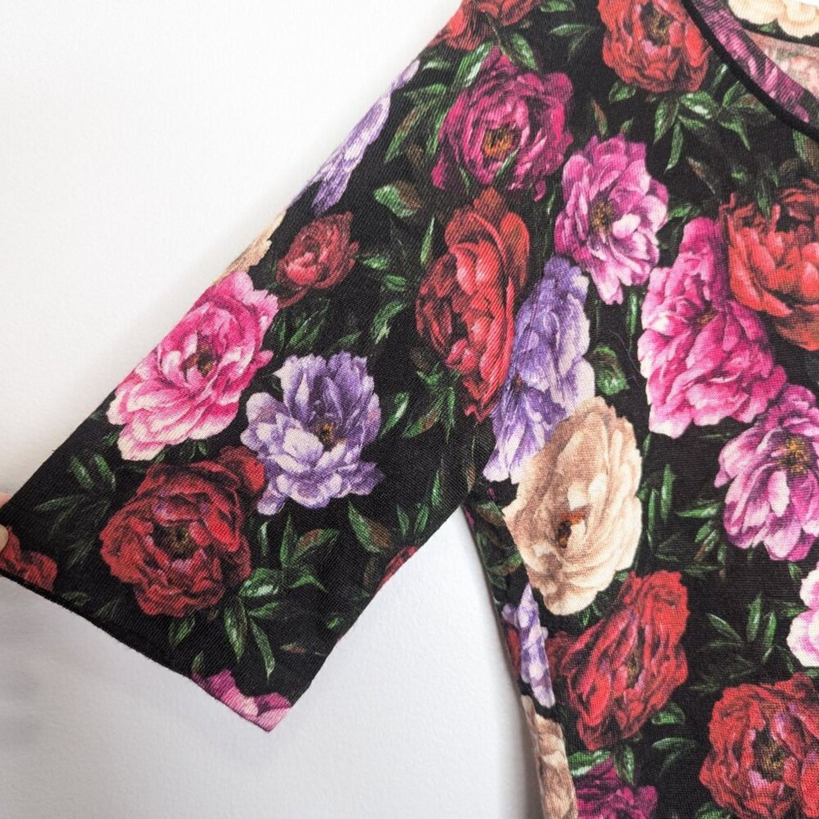 Escada Escada Pink Floral Rose Print Short Sleeve Knit Top NWT M Size M / US 6-8 / IT 42-44 - 5 Thumbnail