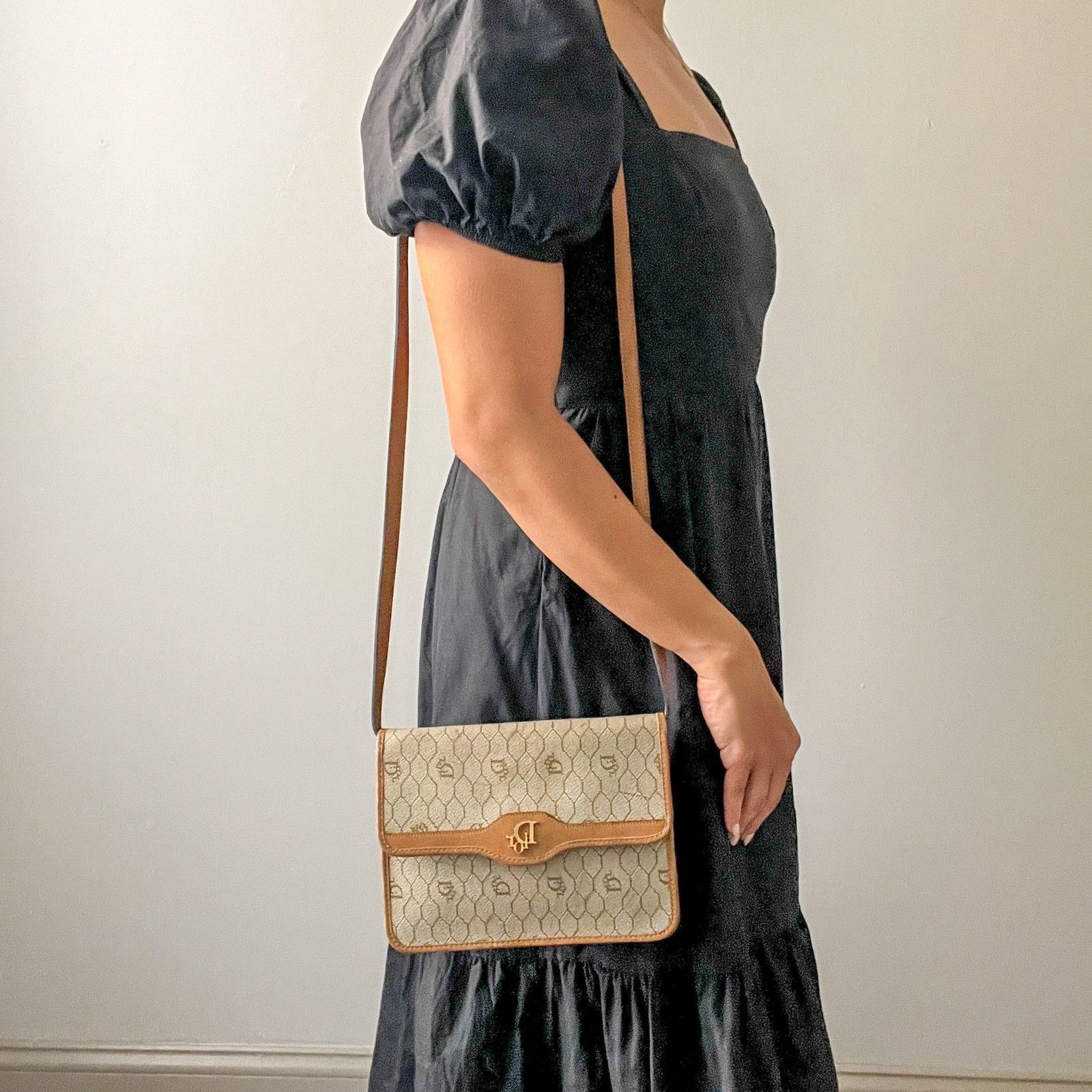 Dior DIOR Tan Honeycomb Crossbody / Shoulder Bag Size ONE SIZE - 9 Thumbnail