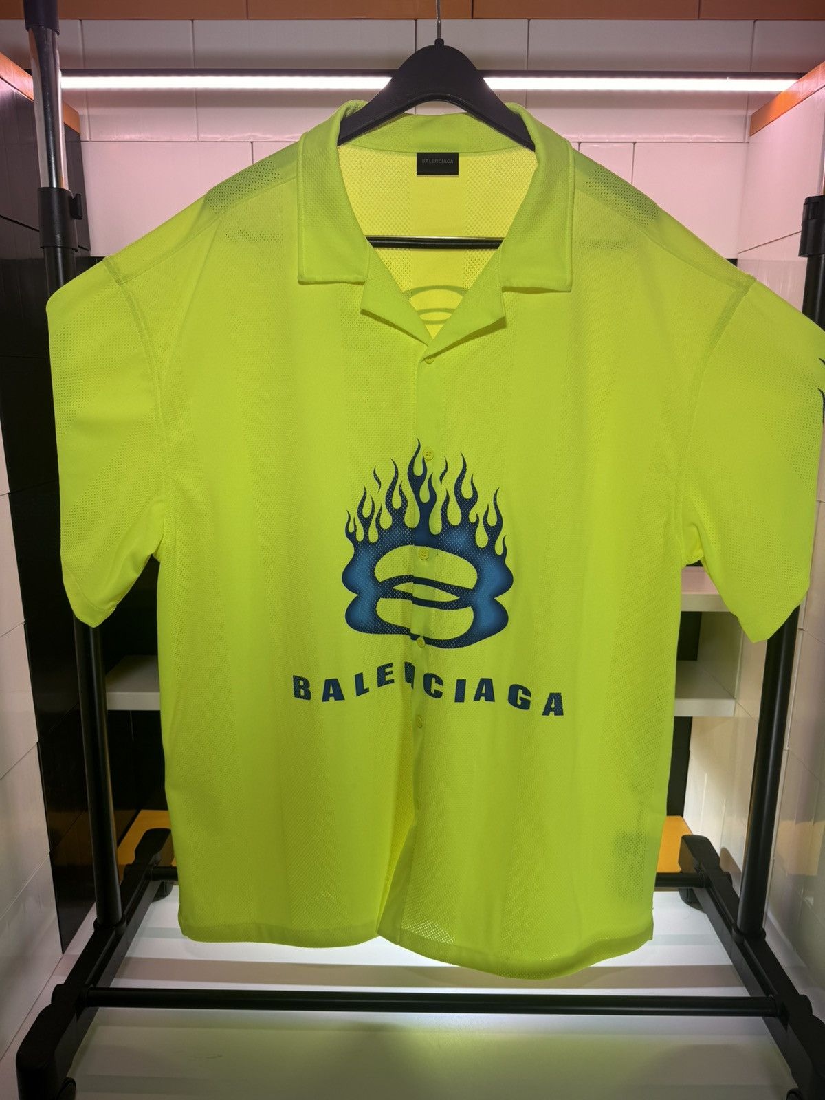 Balenciaga Balenciaga Fluo Yellow Striped Mesh Shirt Size XL Size US XL / EU 56 / 4 - 4 Thumbnail