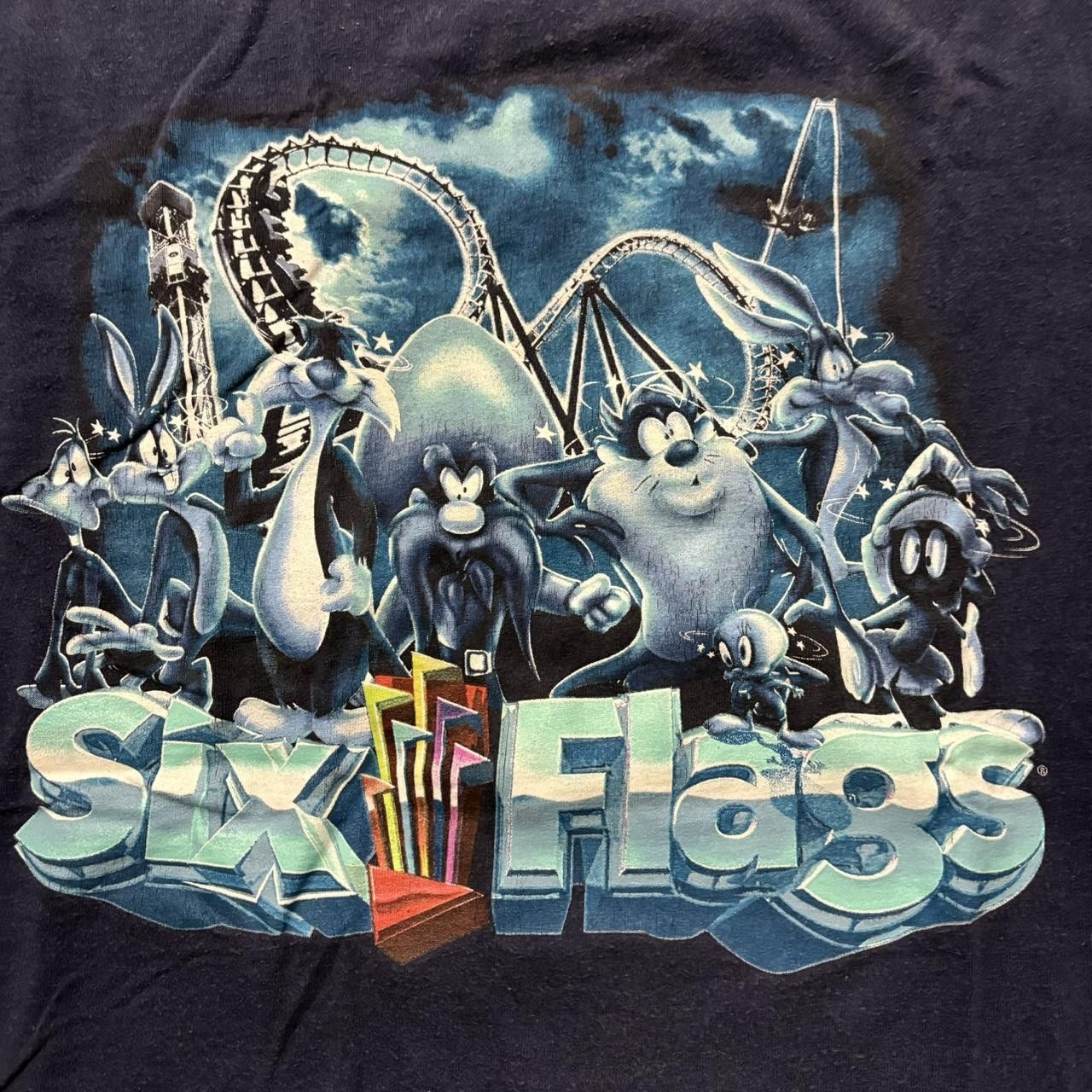 Japanese Brand × Vintage Crazy Vintage 90s Looney Tunes Six Flags Graphic Tee! Size US M / EU 48-50 / 2 - 3 Thumbnail