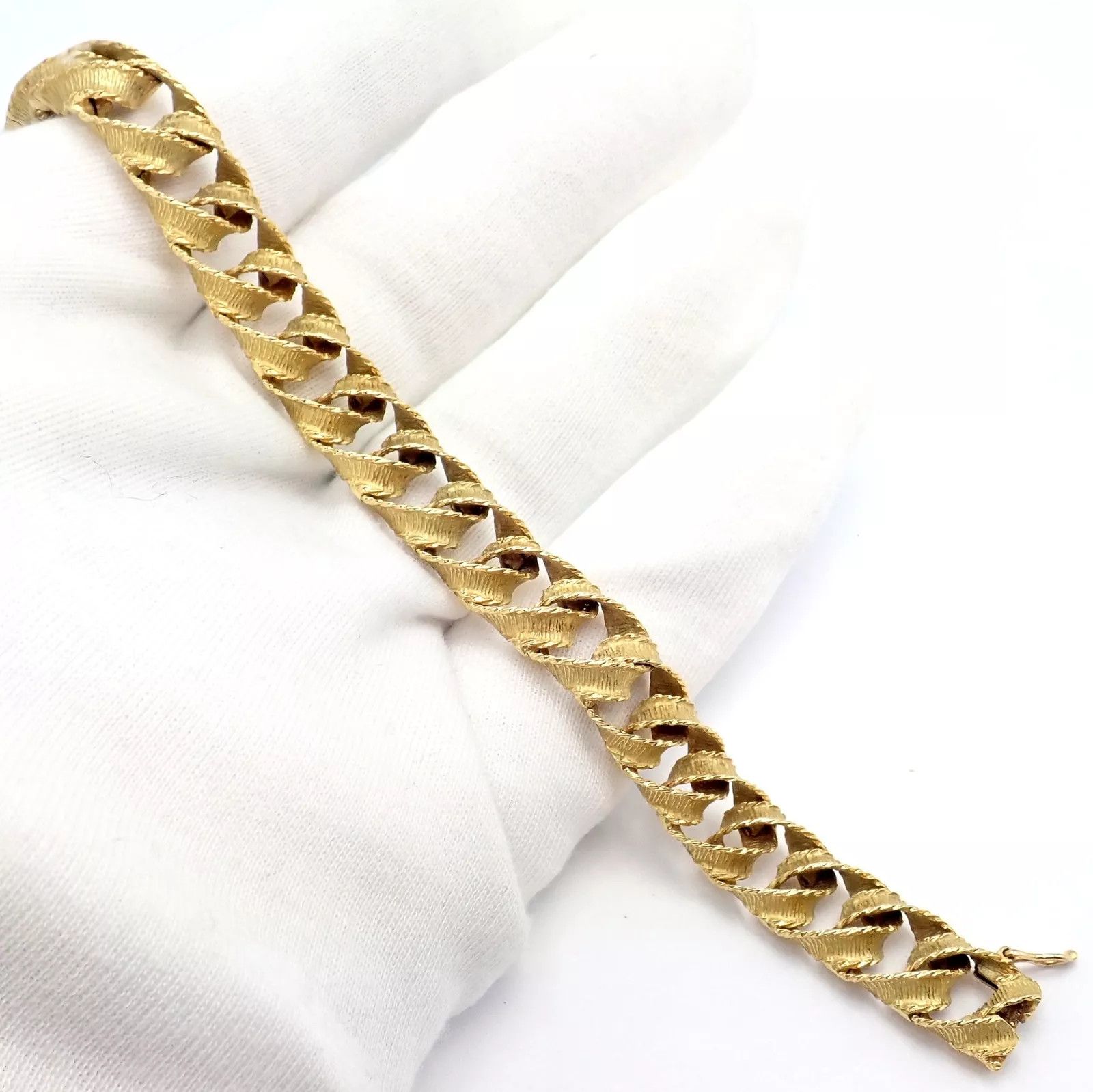 Tiffany & Co. 18k Yellow Gold France Ribbon Curb Bracelet 1987 Size ONE SIZE - 3 Thumbnail