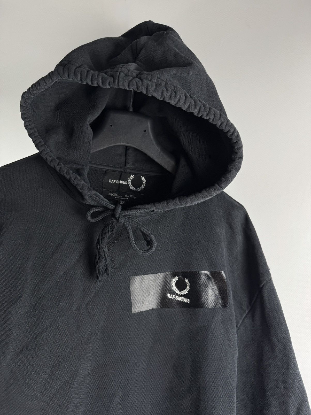 Fred Perry × Raf Simons Raf Simons x Freed Perry SS18 Tape Detali Black Hoodie Size US M / EU 48-50 / 2 - 2 Thumbnail