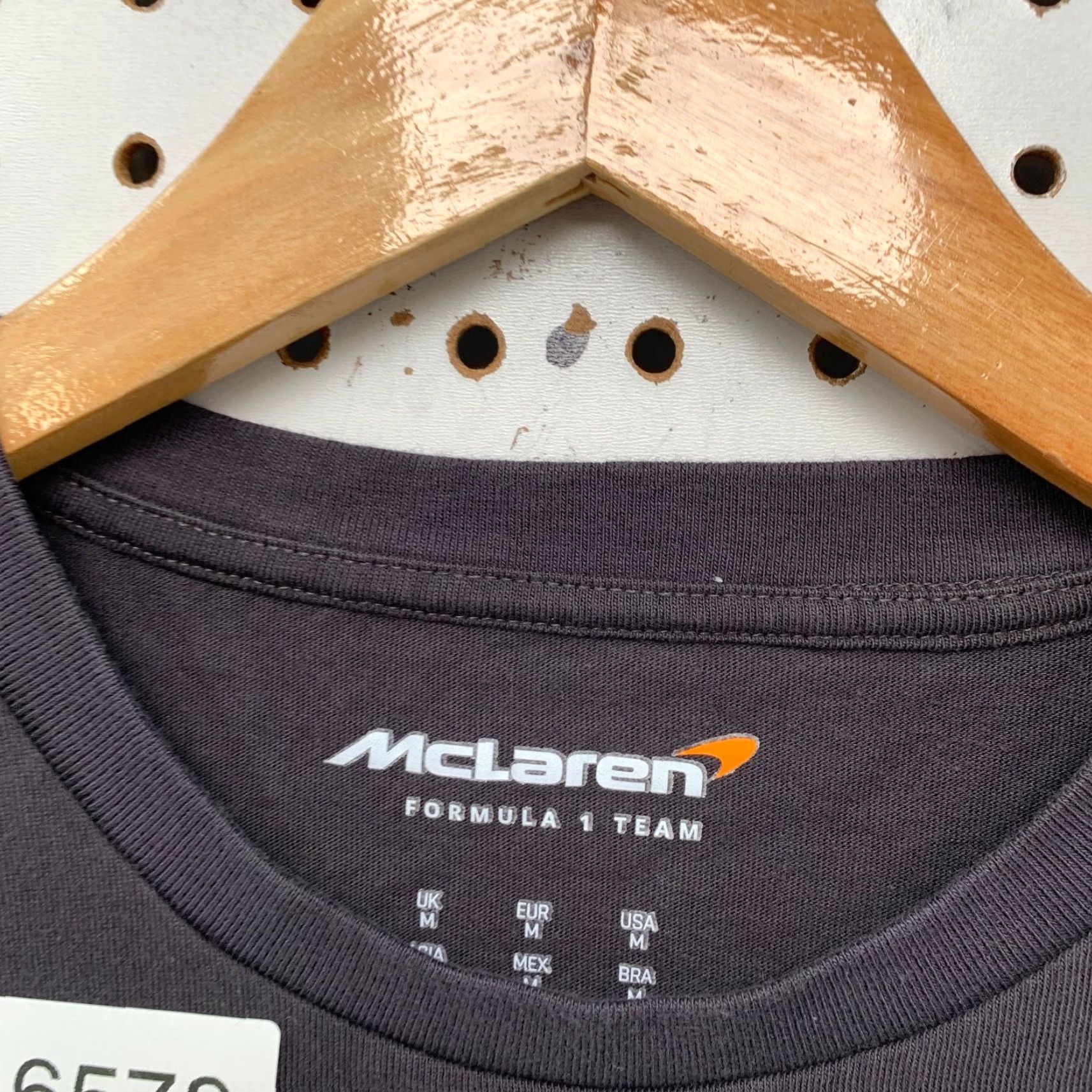 Castore Mclaren Shirt Mens Medium Black Castore Formula 1 Racing Team Cotton T-Shirt Size US M / EU 48-50 / 2 - 5 Thumbnail