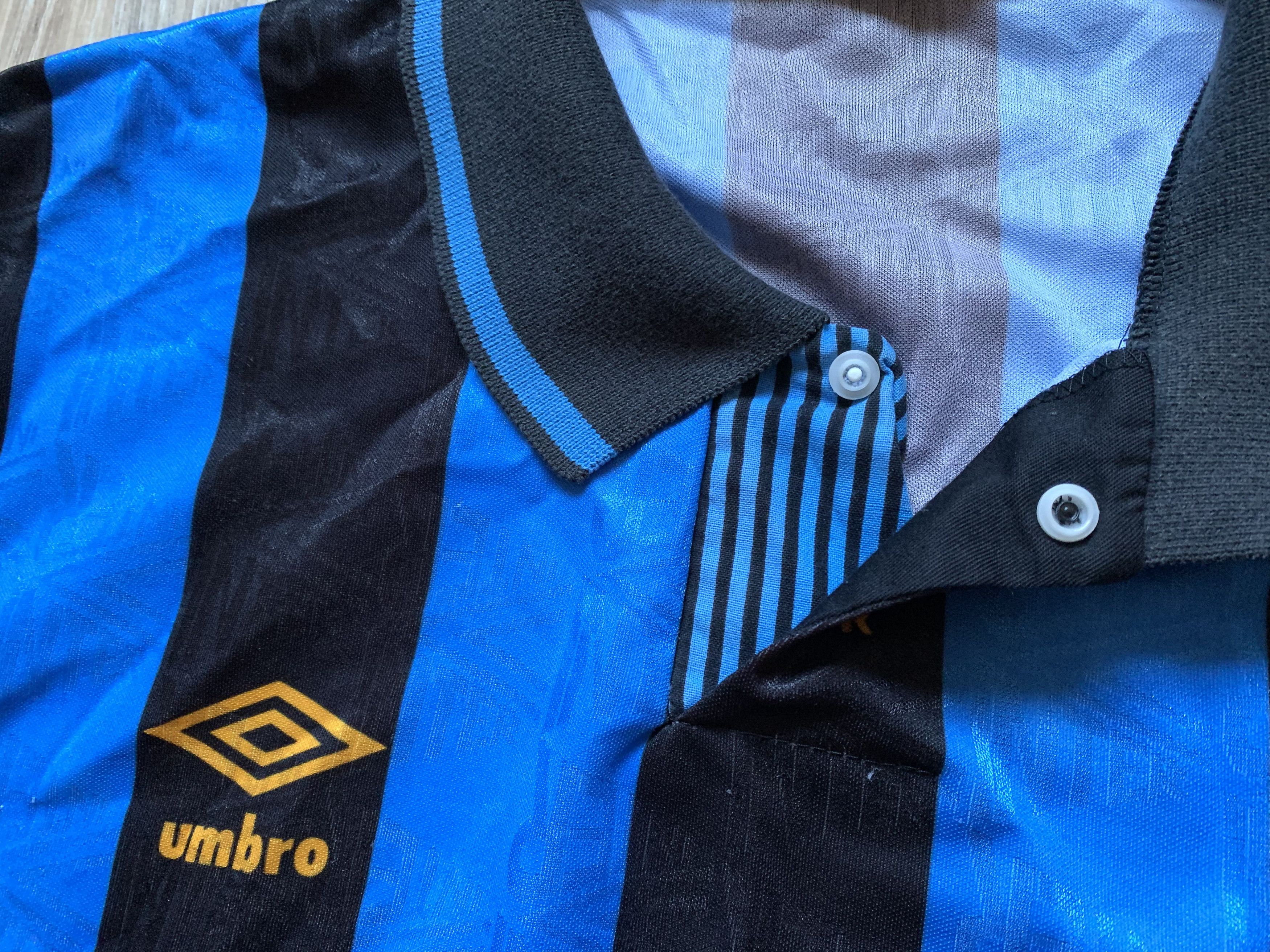 Umbro Rare Umbro Inter Milan Football Shirt 1991-1992 Size US L / EU 52-54 / 3 - 7 Thumbnail