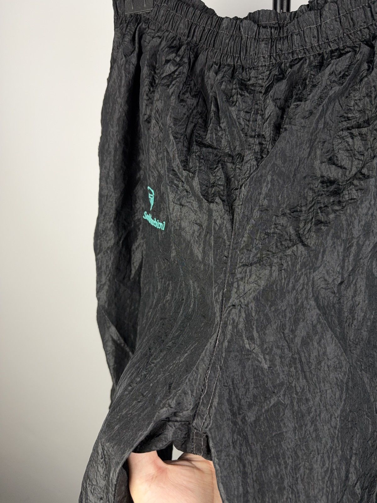 Sergio Tacchini Vintage Sergio Tacchini Crinkle Nylon Track Pants Y2K L Size US 36 / EU 52 - 4 Thumbnail