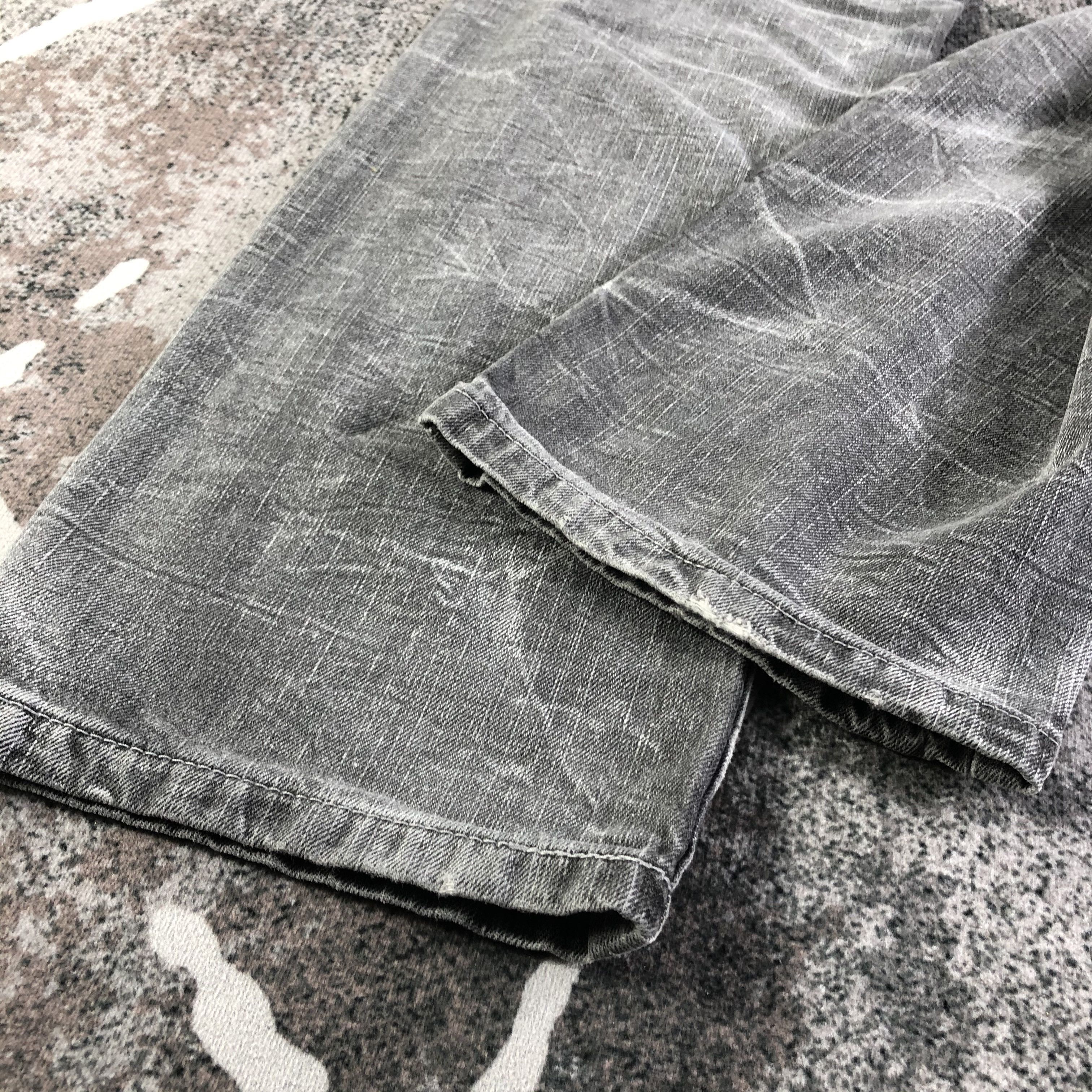Japanese Brand Distress Japanese Brand Jeans Faded Gray Denim KJ2225 Size US 30 / EU 46 - 6 Thumbnail