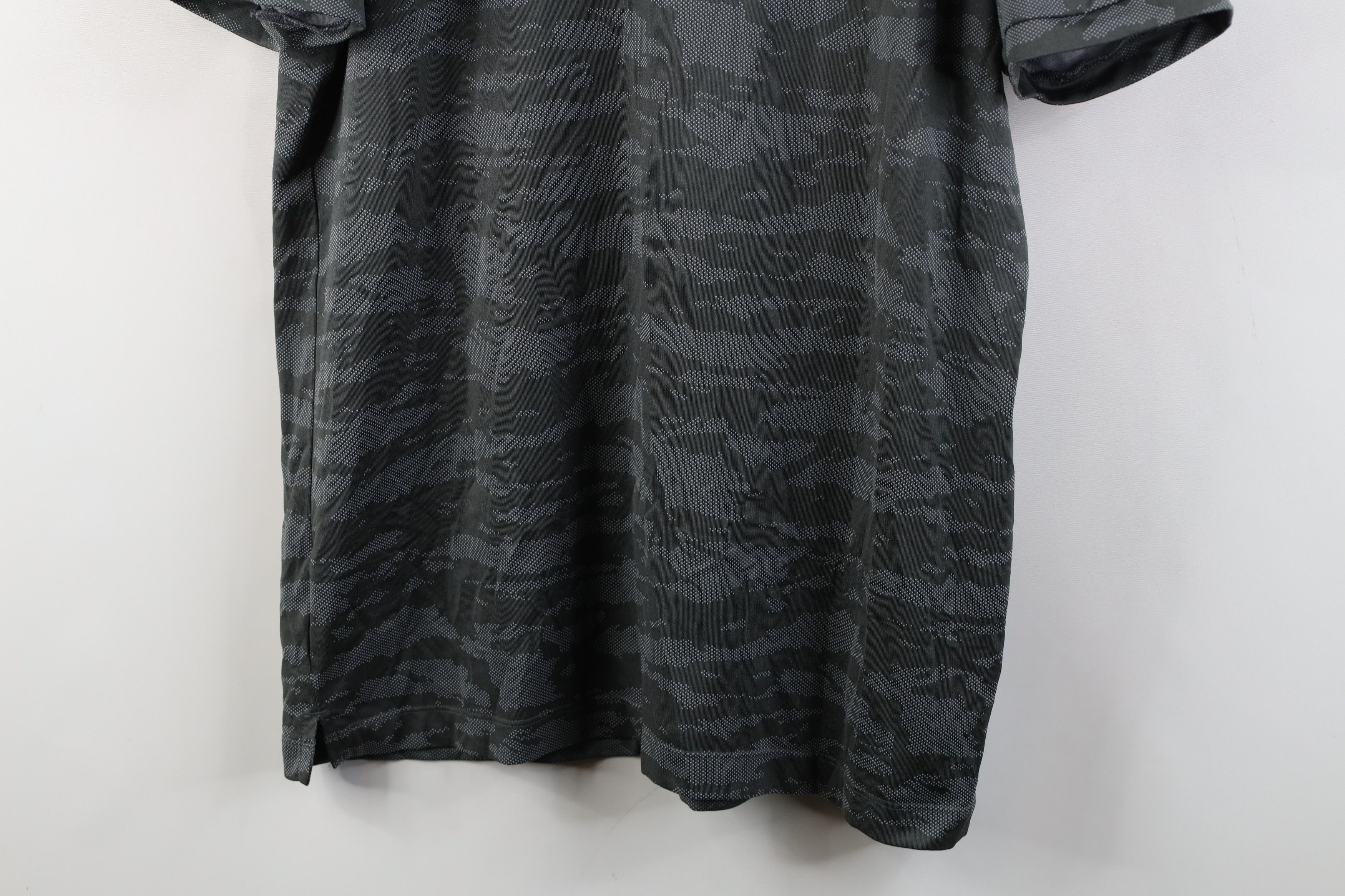 Nike Nike Scott Mini Swoosh Camouflage Knit Golf Polo Shirt Gray Size US M / EU 48-50 / 2 - 3 Thumbnail