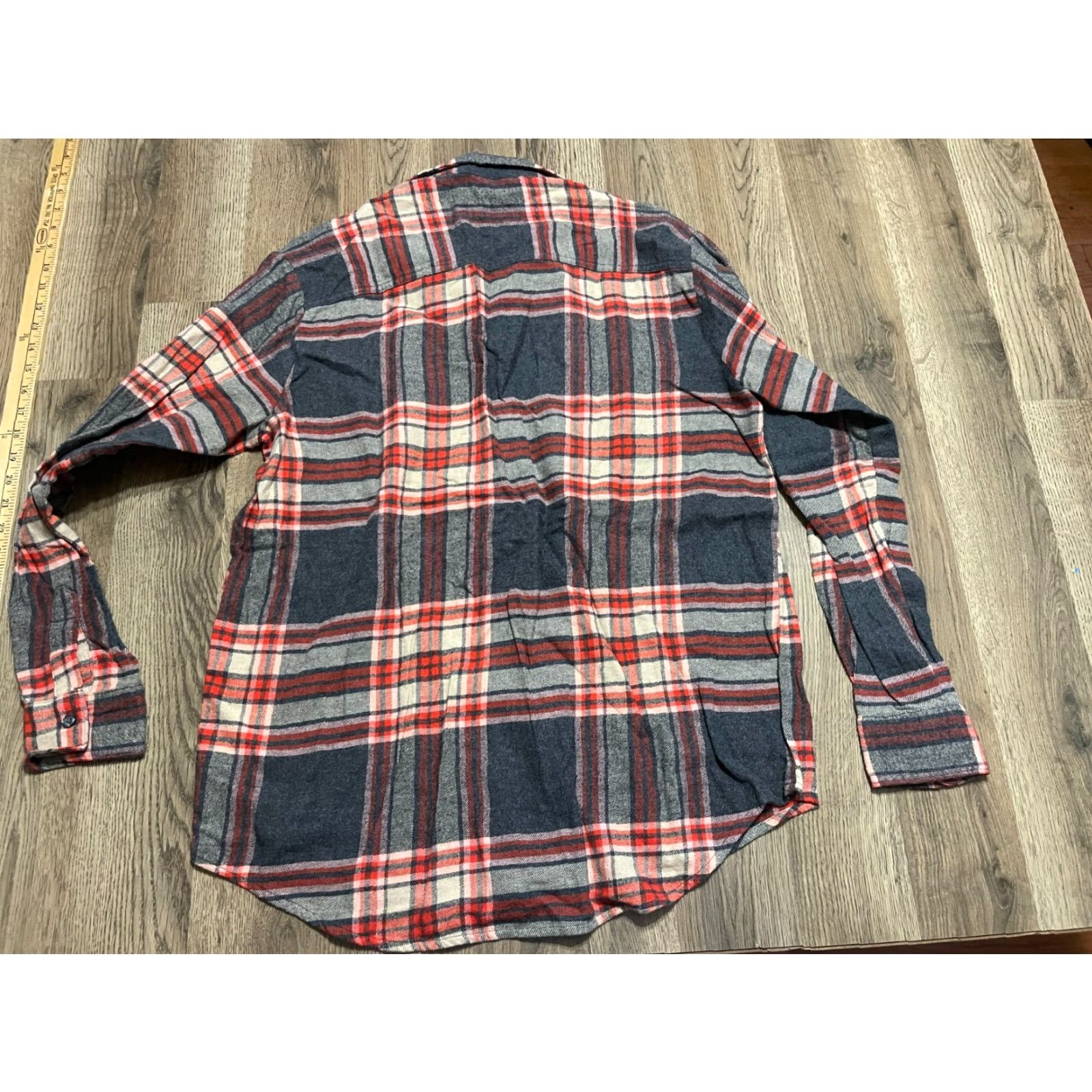 Old Navy Old Navy Shirt Women's M Tall Red Gray Plaid Boyfriend Shirt Button Up Shirt, Casual, Long Sleeve, Collared, Regular Fit, Tall, Gray Size M / US 6-8 / IT 42-44 - 2 Thumbnail