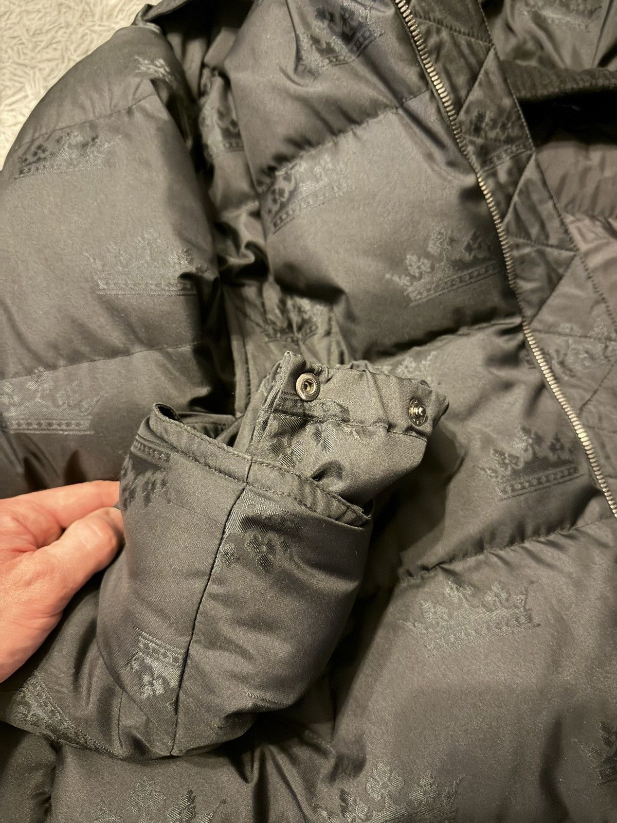 Dolce & Gabbana crown print puffer jacket Size US L / EU 52-54 / 3 - 7 Thumbnail