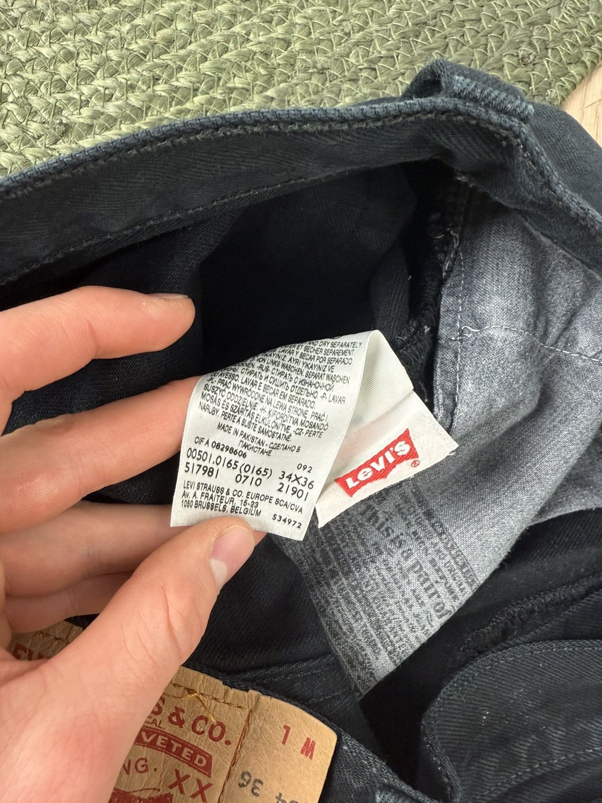 Levi's Levis 501 Vintage Mens Denim Pants Y2K Jeans USA Size US 34 / EU 50 - 9 Thumbnail