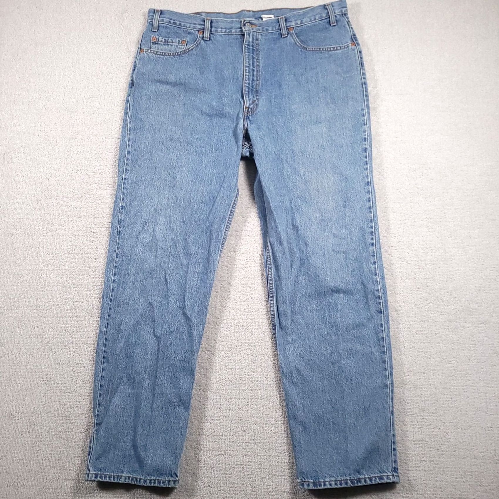 Levi's VINTAGE Levi's 550 Jeans Mens 42x32 Relaxed Fit Denim Tapered Leg Workwear Grunge 90s Vintage Blue Boys Mens Size US 42 / EU 58 - 2 Thumbnail