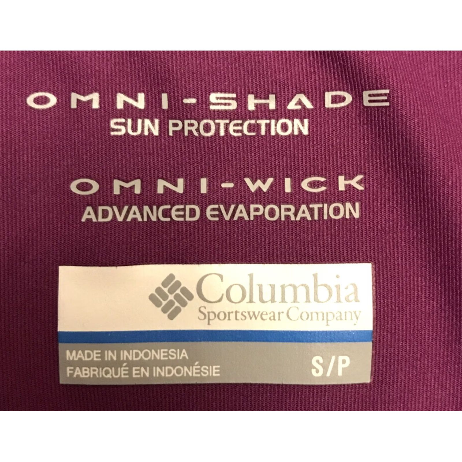 Vintage Columbia T-Shirt Women's SMALL Purple V-Neck Omni-Shade Omni-Wick Sun Protection Activewear Short Sleeve Regular Fit Adult Small Womens Shirts Size S / US 4 / IT 40 - 3 Thumbnail