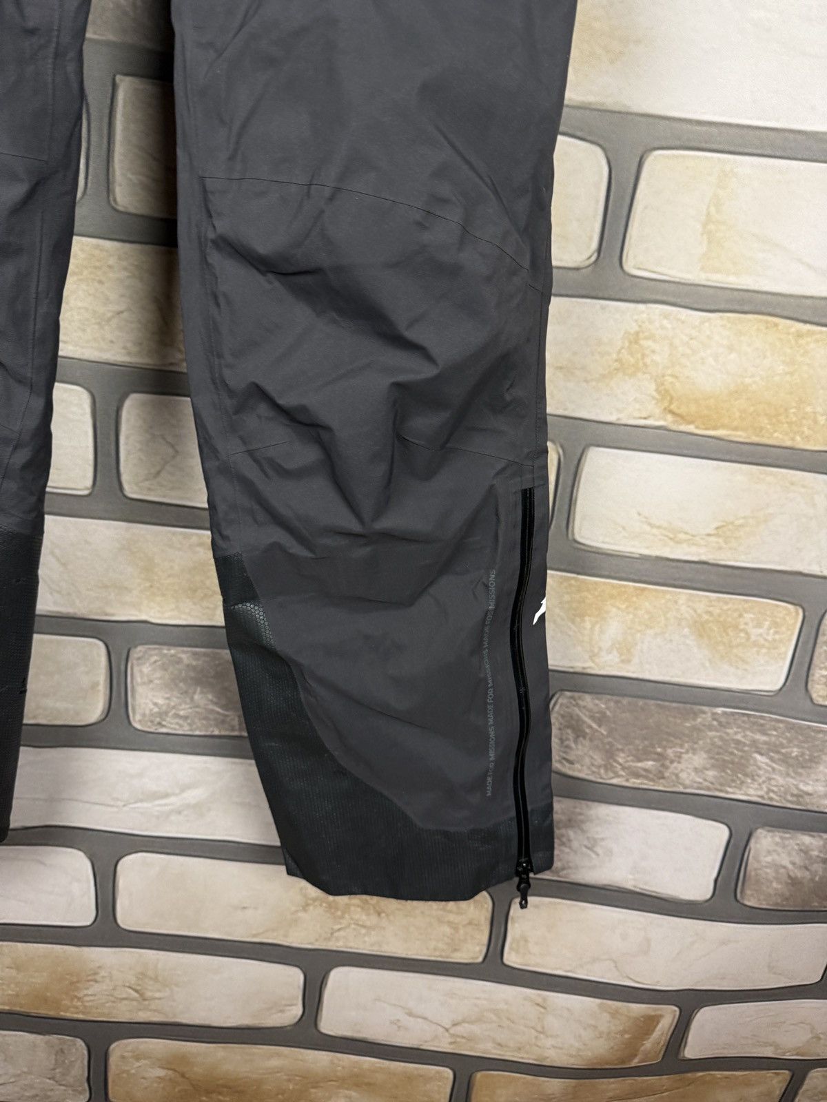 BLACKYAK Very rare black yak gore-tex ski pants Size 27" / US 4 / IT 40 - 4 Thumbnail