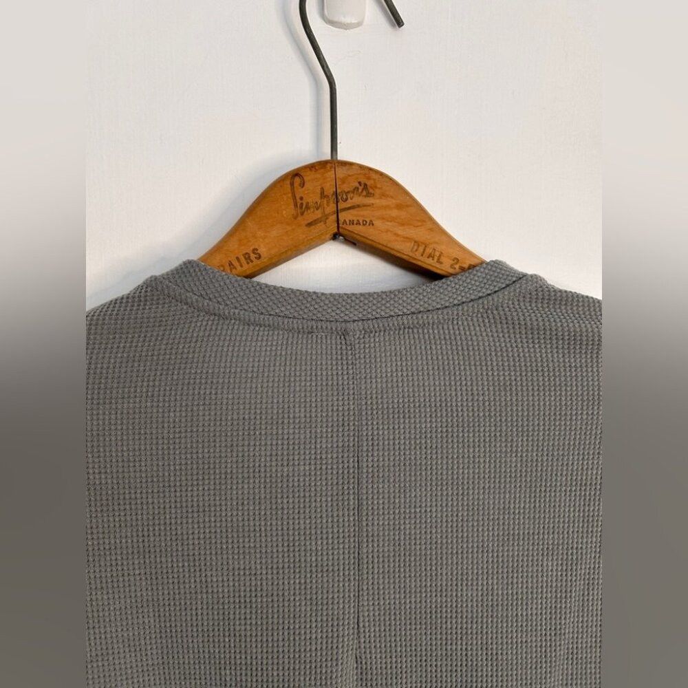 Lululemon Lululemon Athletica Gray Men's Henley Shirt Size Medium Size US M / EU 48-50 / 2 - 9 Thumbnail