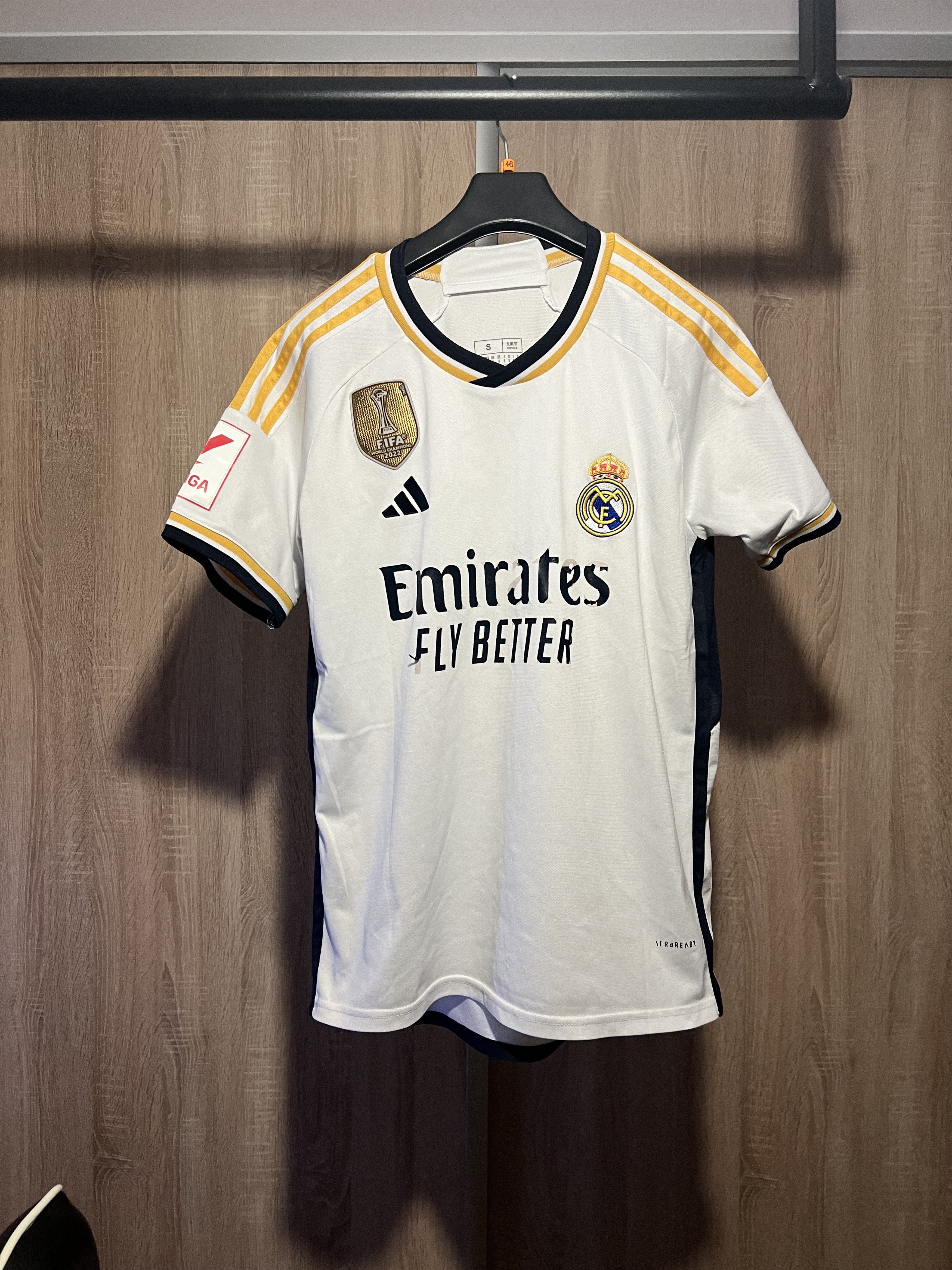 Adidas Jersey Real Madrid Vini Jr Size US S / EU 44-46 / 1 - 1 Thumbnail