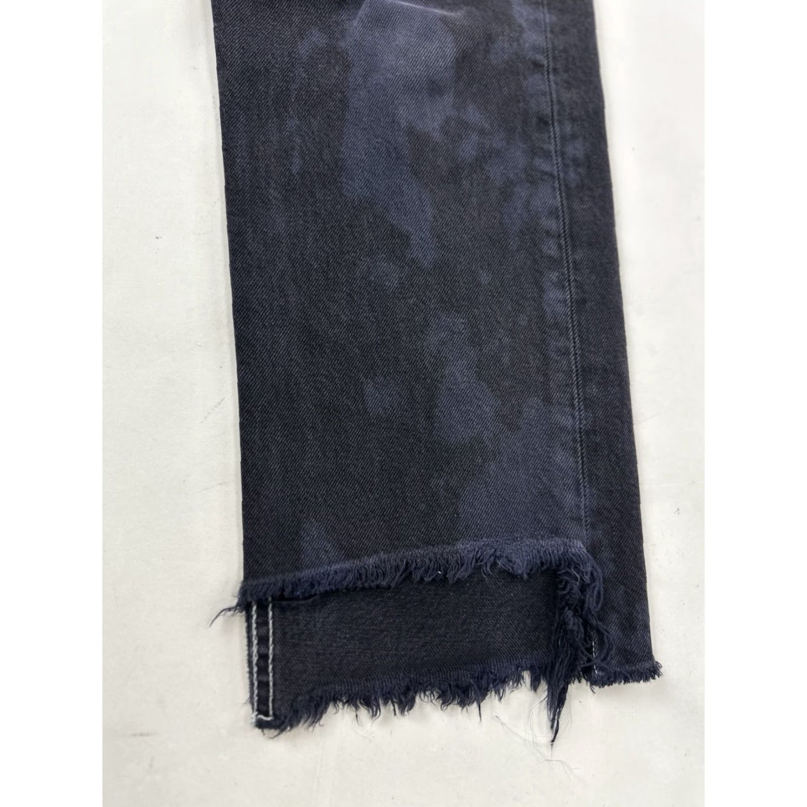 Levi's VINTAGE Levi's 501 Jeans 27x27 Black Distressed 80s 90s Mens Size US 27 - 4 Thumbnail