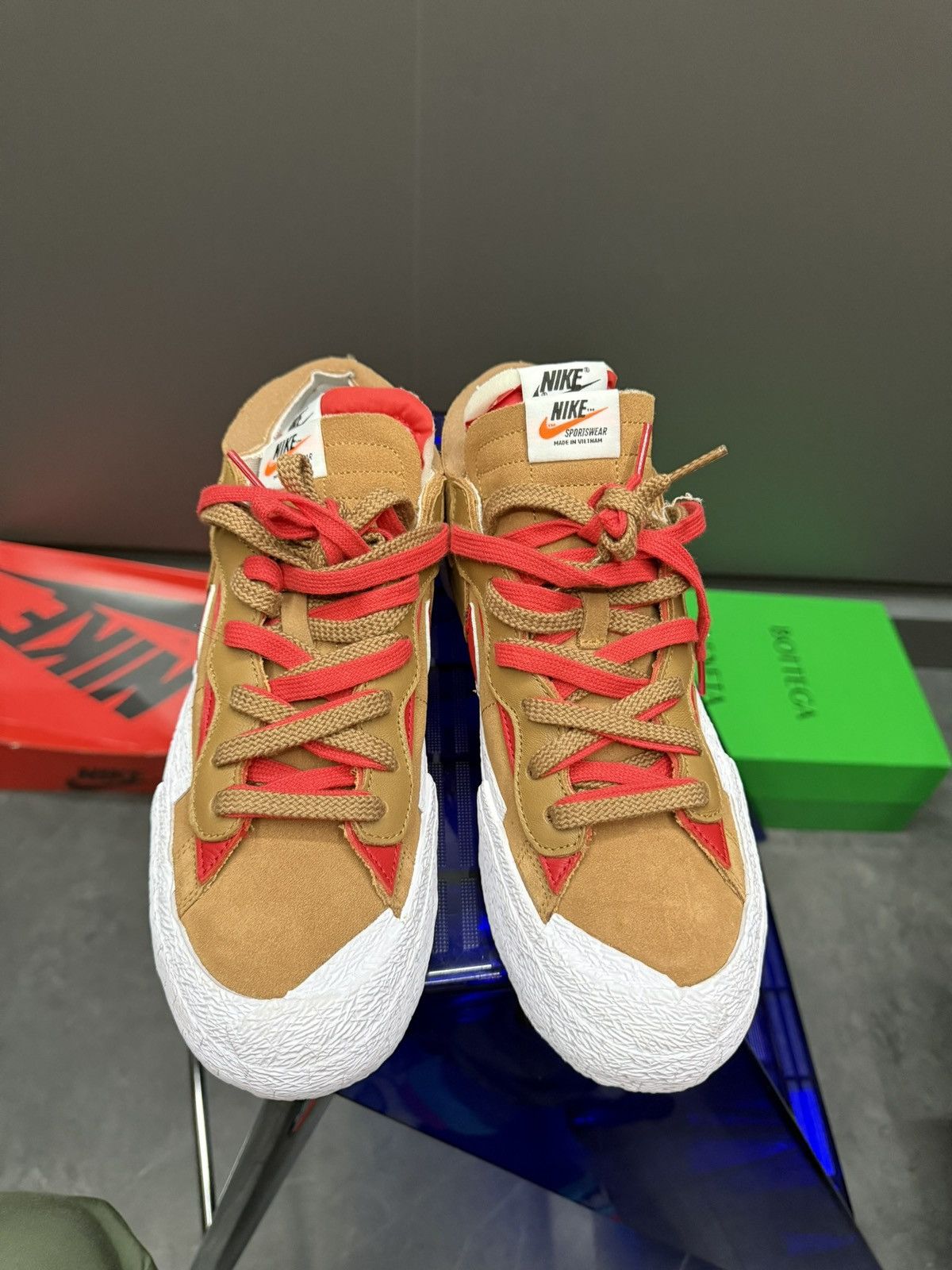 Nike × Sacai Nike X Sacai Blazer Low British Tan 9.5 DD1877-200 Size US 9.5 / EU 42-43 - 5 Thumbnail