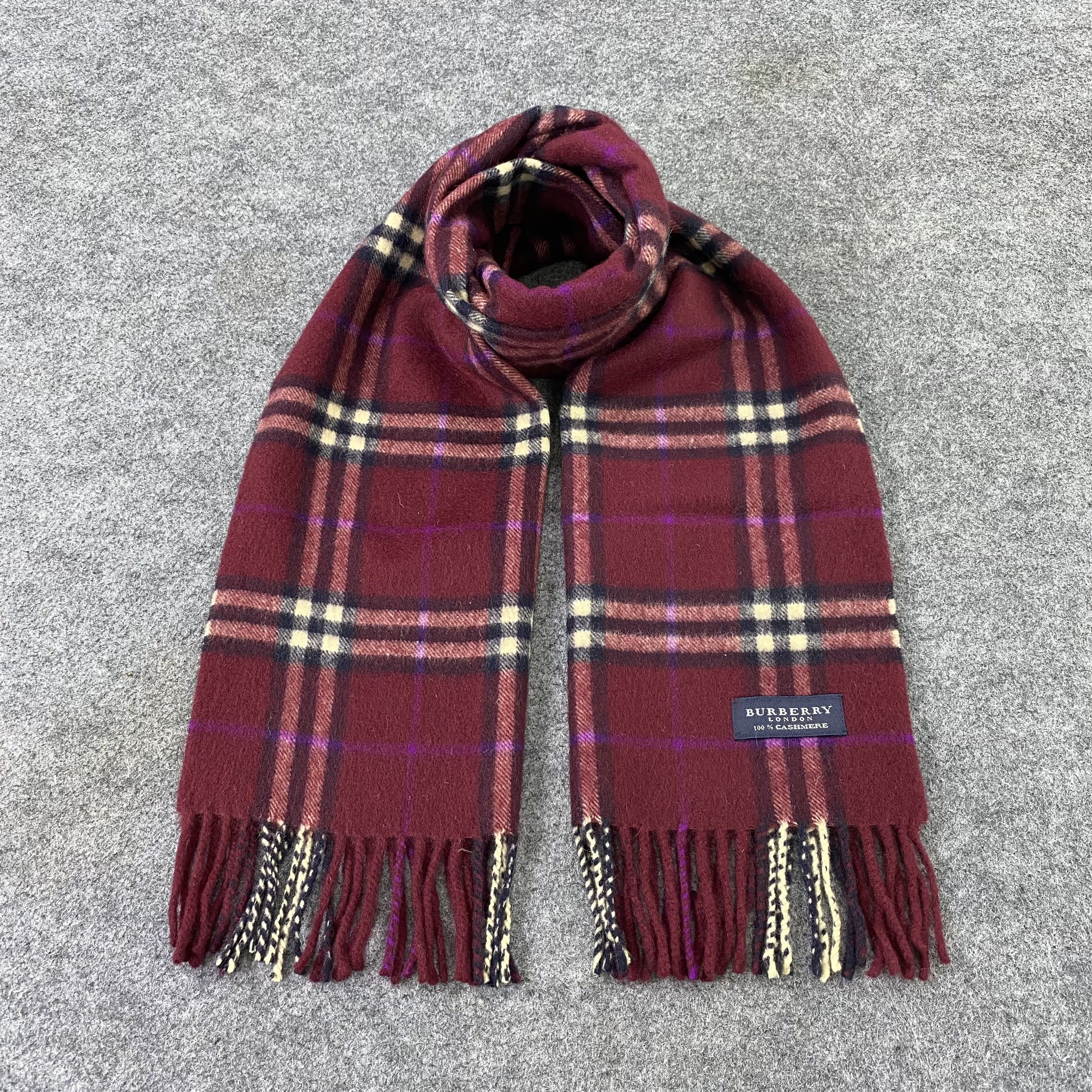Burberry Burberry Cashmere Scarf / Muffler / Neckwear - T1312 Size ONE SIZE - 1 Thumbnail