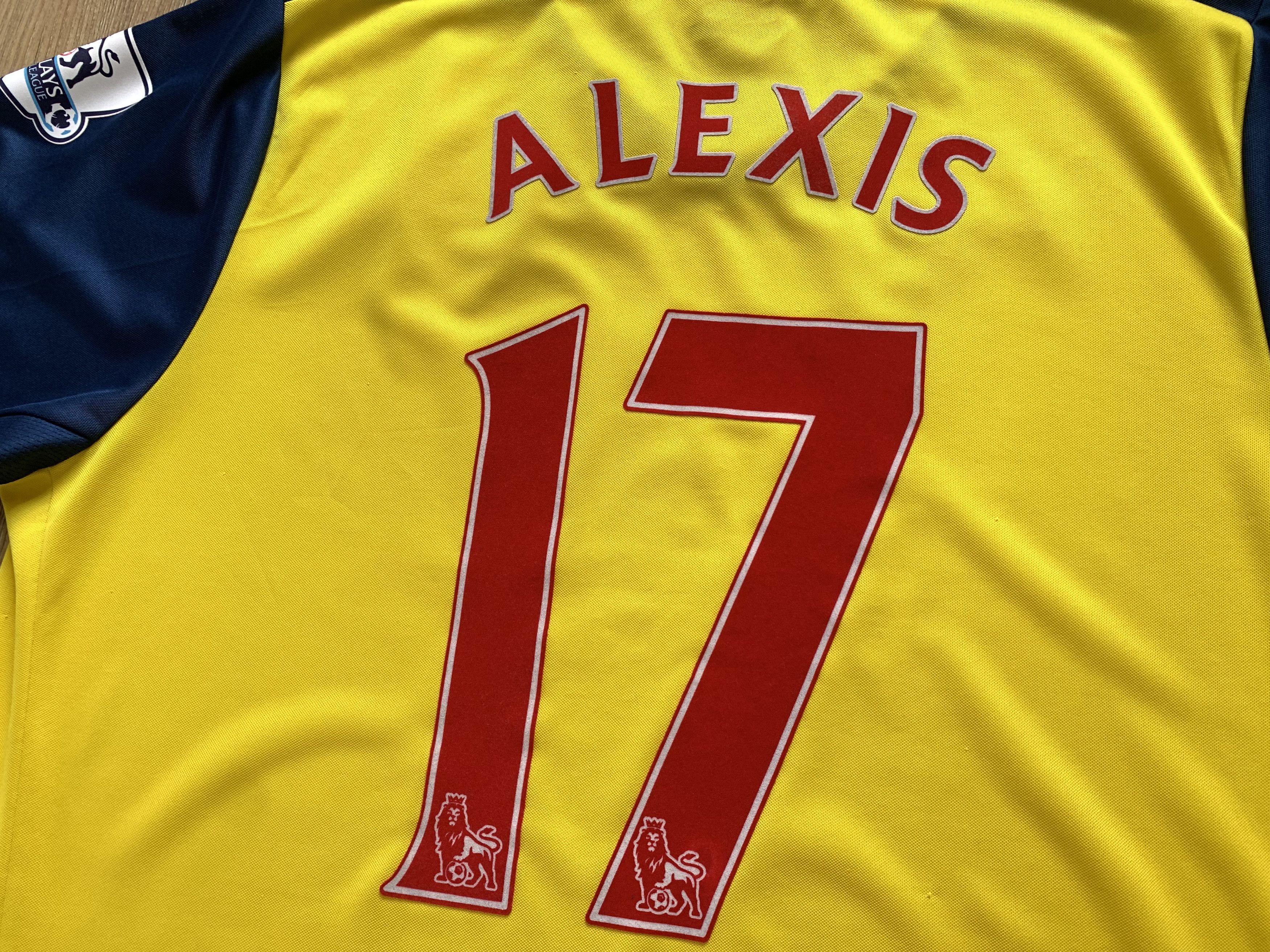Puma × Vintage Vintage Puma Arsenal Away Shirt #17 Alexis Sánchez Size US XL / EU 56 / 4 - 7 Thumbnail