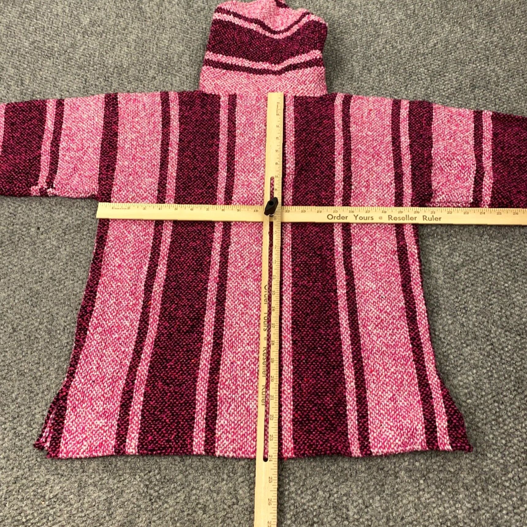 Pinko VINTAGE Artesanias Cuamatzi Hoodie Mens Small Pink Striped Poncho Mexico Drug Rug Size US S / EU 44-46 / 1 - 5 Thumbnail