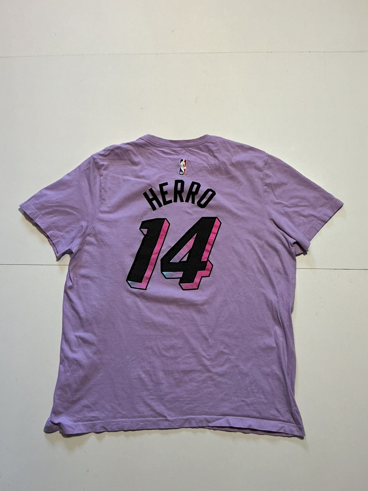 Nike Nike Miami Heat Tyler Herro #14 Vice City Edition T-Shirt Size US XL / EU 56 / 4 - 2 Thumbnail