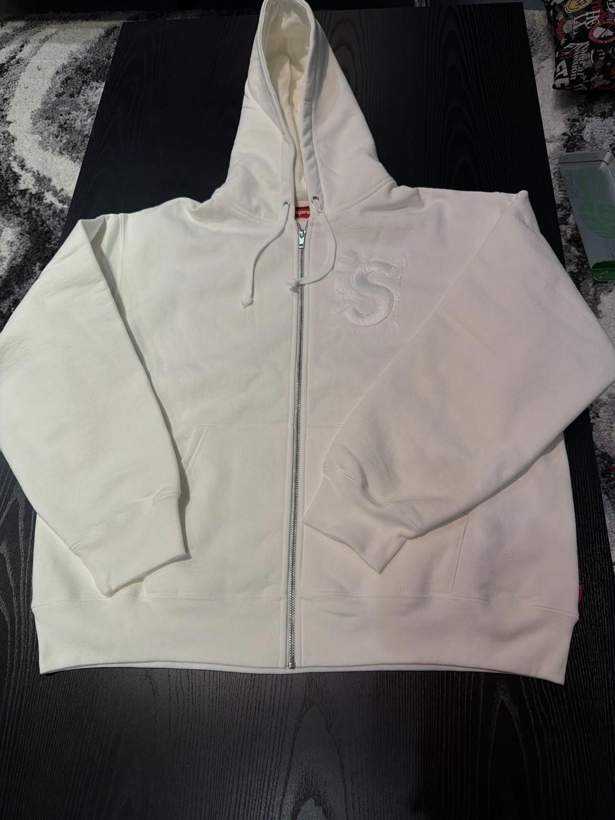 Supreme Supreme S Logo Zip Up Hooded Sweatshirt White (Large) NEW Size US L / EU 52-54 / 3 - 1 Thumbnail