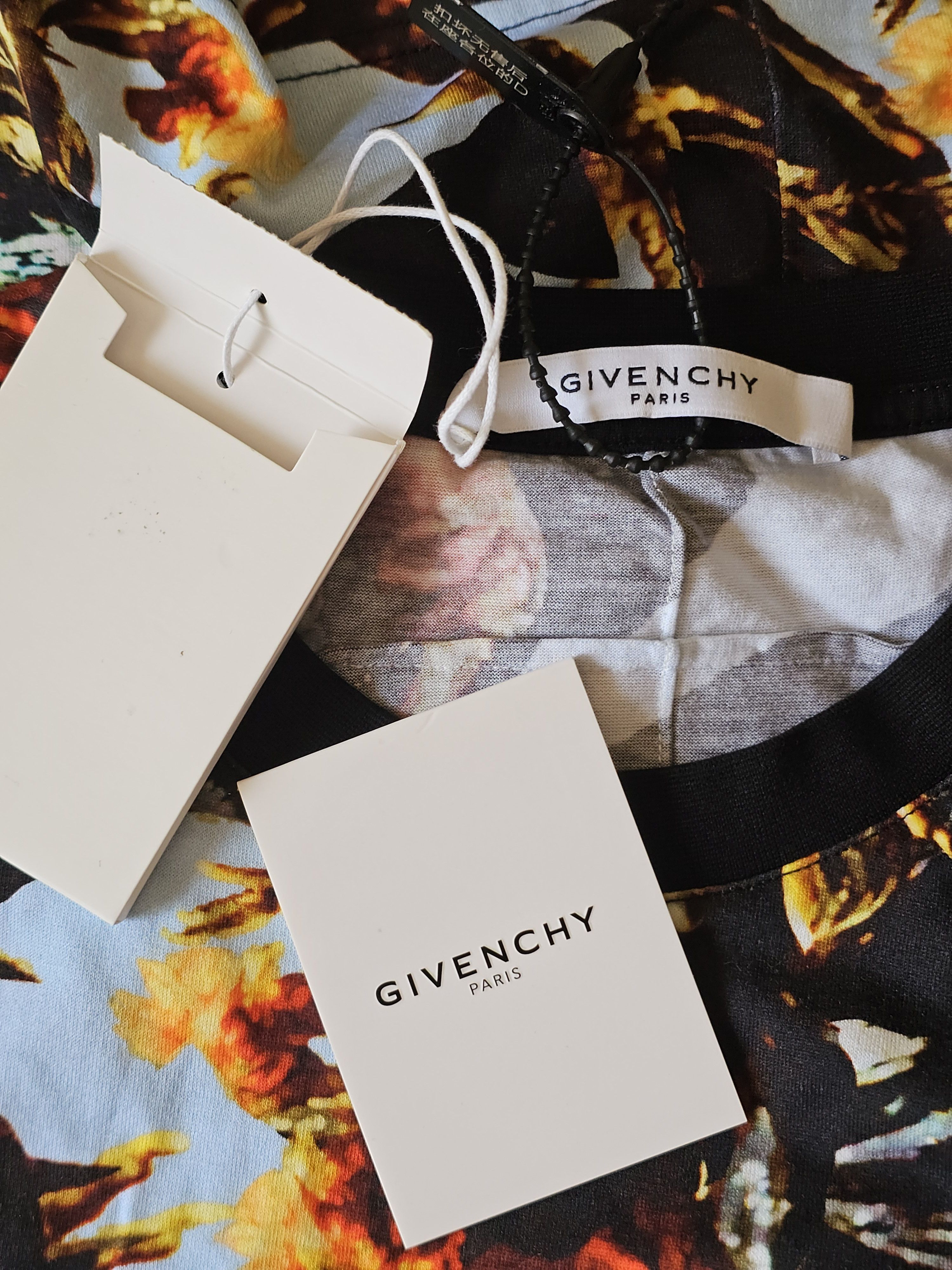 Givenchy Givenchy Floral Print Short Sleeve T-Shirt Size L Size US L / EU 52-54 / 3 - 4 Thumbnail