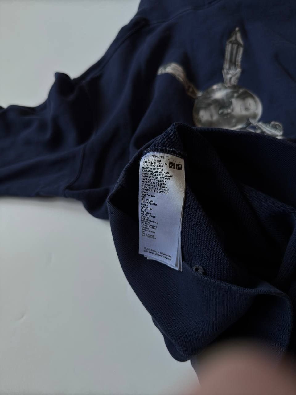 Uniqlo Jeff Koons Uniqlo navy blue hoodie M rabbit 1986 Size US M / EU 48-50 / 2 - 5 Thumbnail